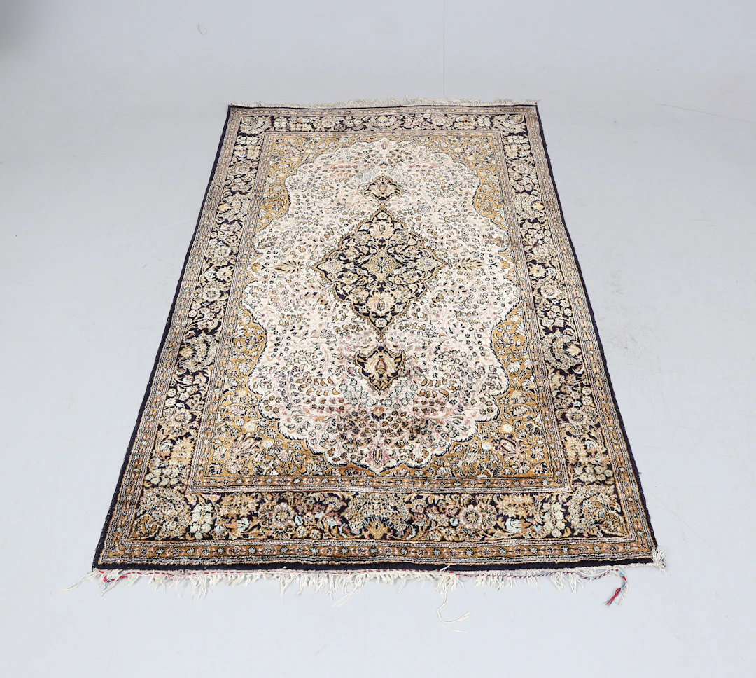 MATTA, orientalisk, Ghom, 160cm x 110cm.