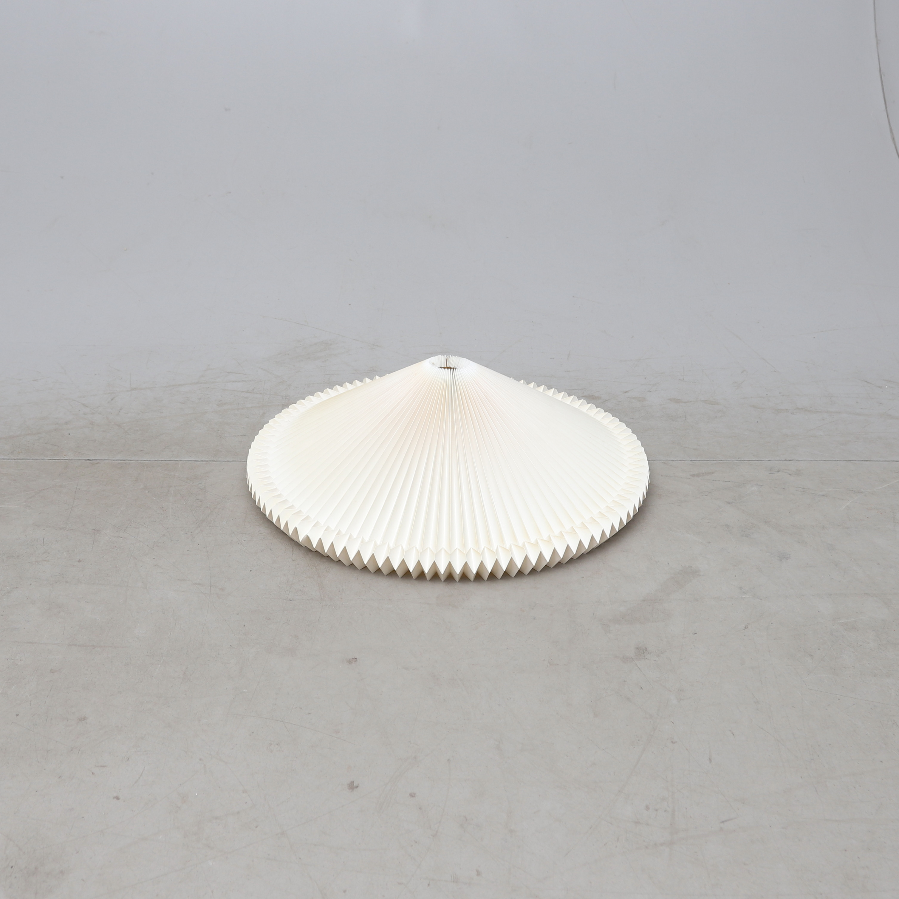 TAKLAMPA, plafond, LE Klint, Danmark, 1900-talets andra hälft.