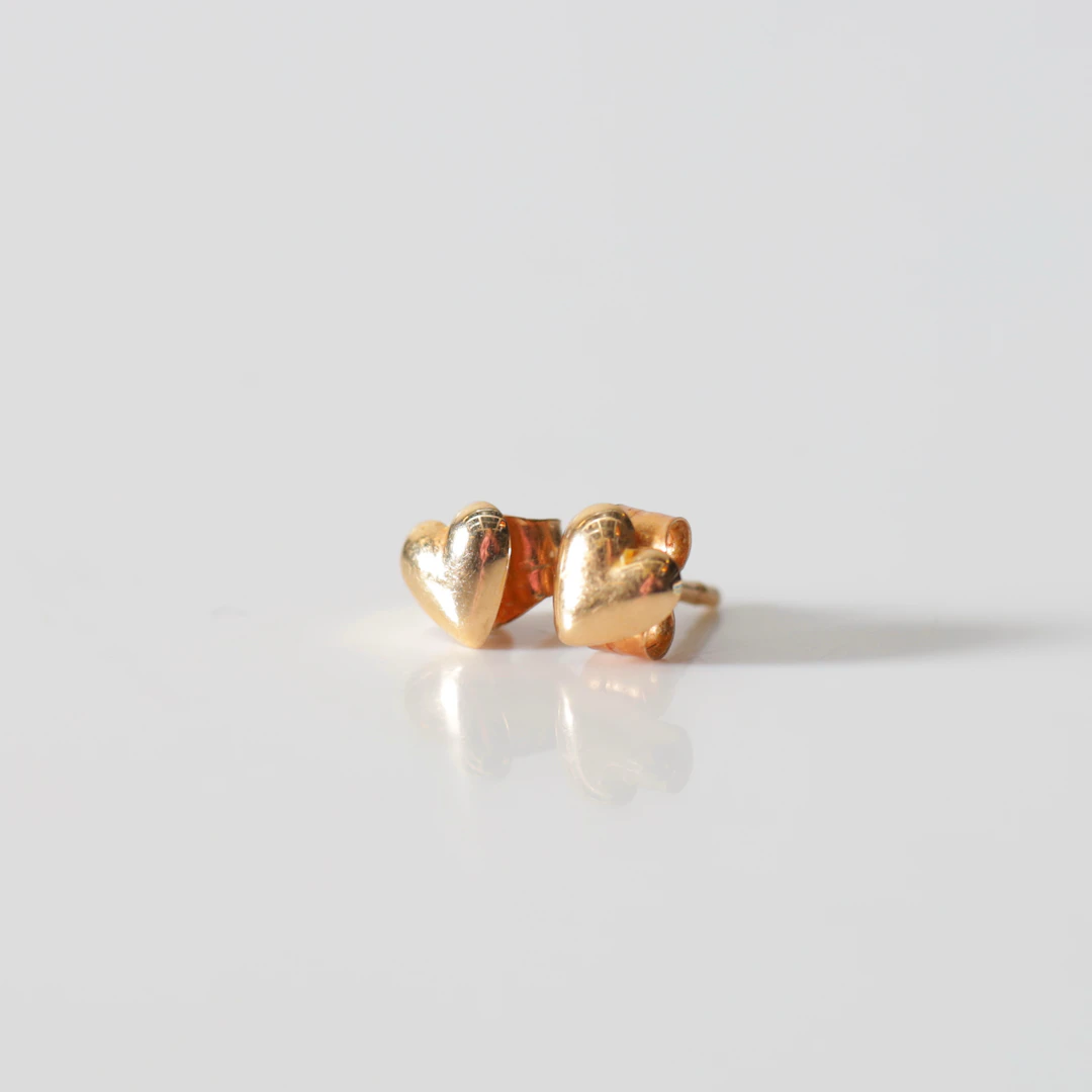ÖRHÄNGEN, 1 par, 18K guld. Totalvikt 0,4 gram.