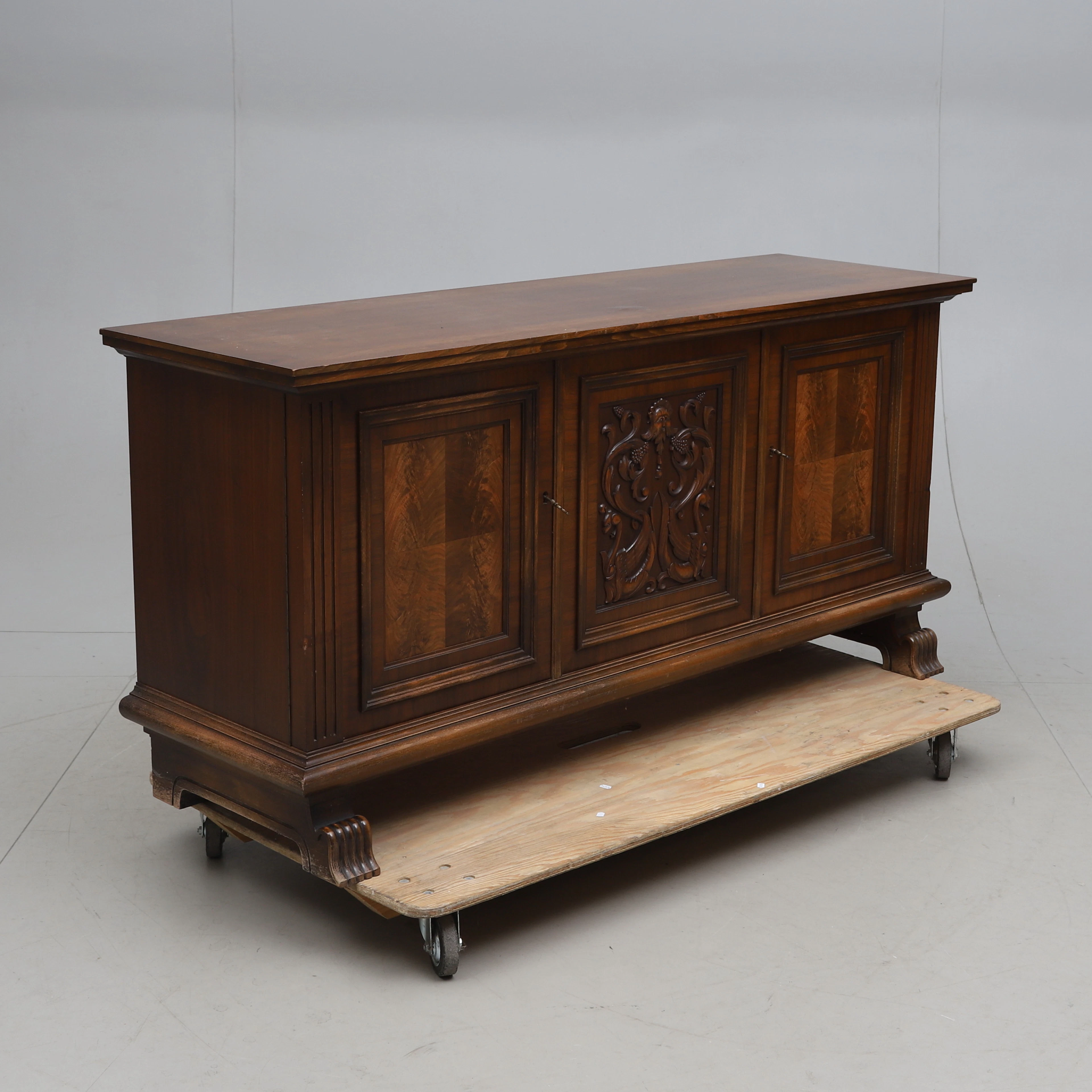 SIDEBORARD, barockstil, 1900-talets första hälft/mitt.