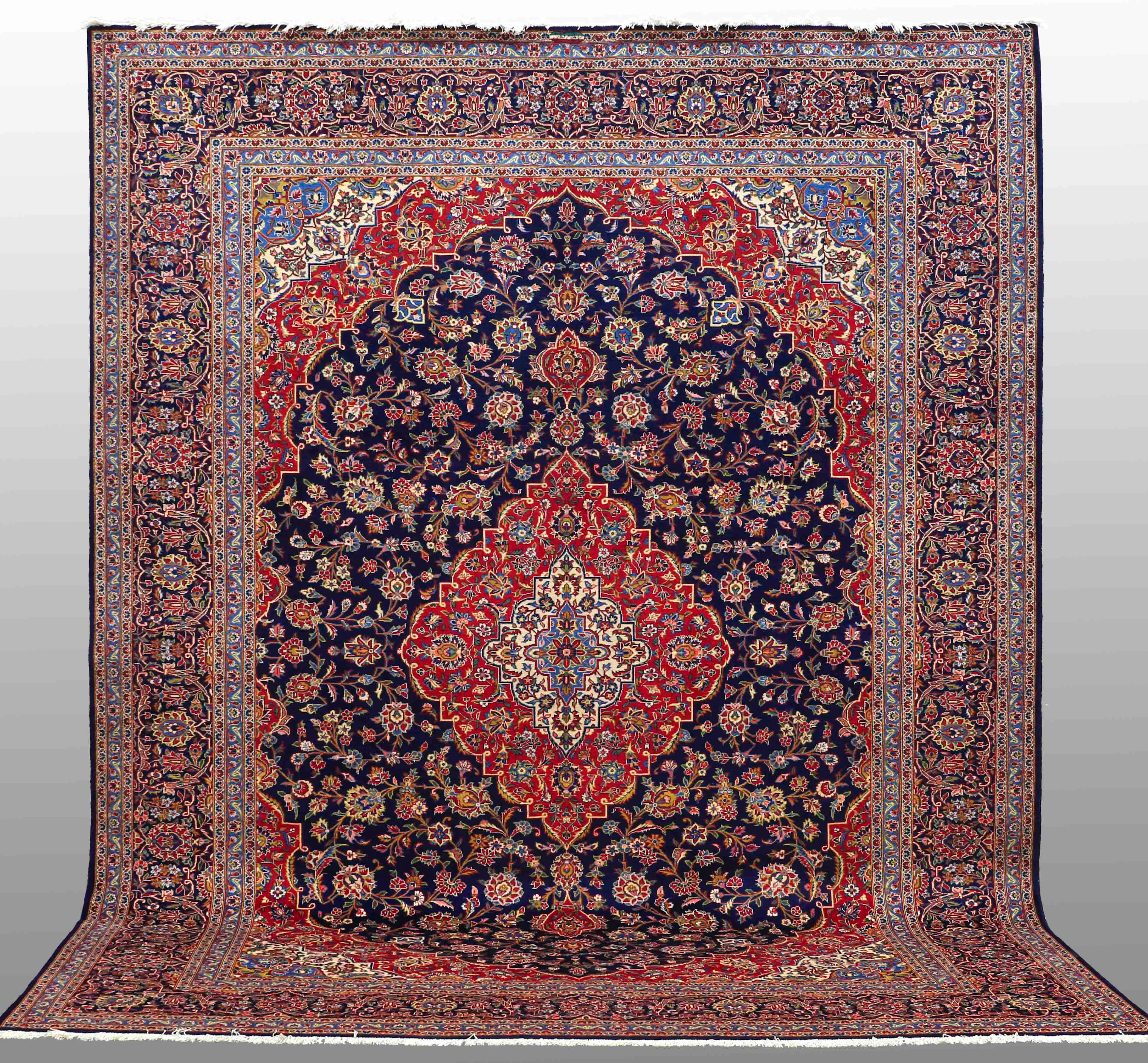 ORIENTMATTA. Keshan, 403 x 308 cm.