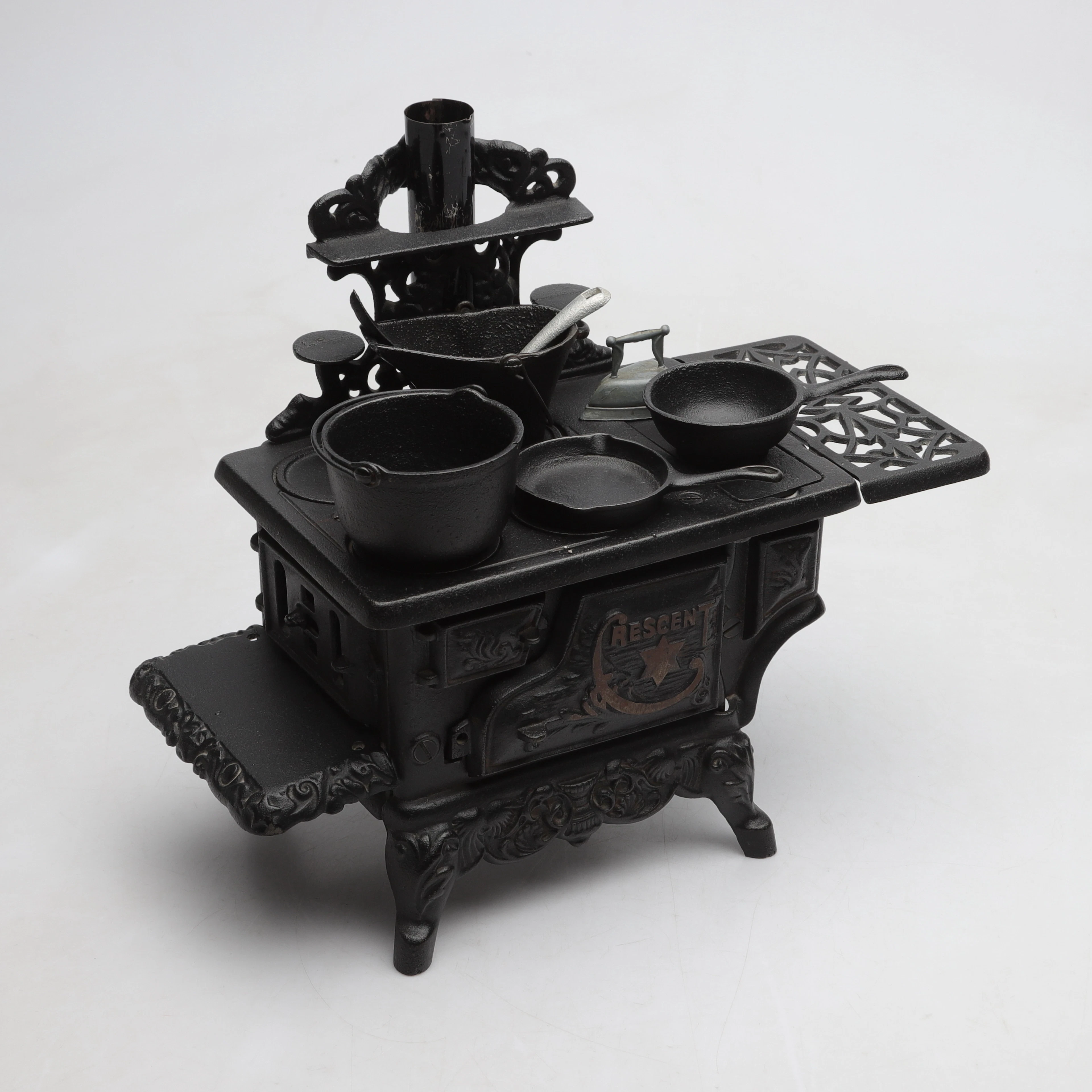 SPIS, miniatyr, gjutjärn, Cresent, med tillbehör, 1900-talets andra hälft.