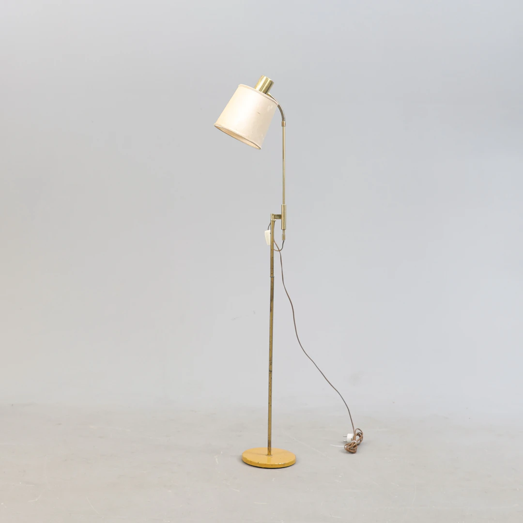 GOLVLAMPA, mässing, MAE 4426, 1900-tal.