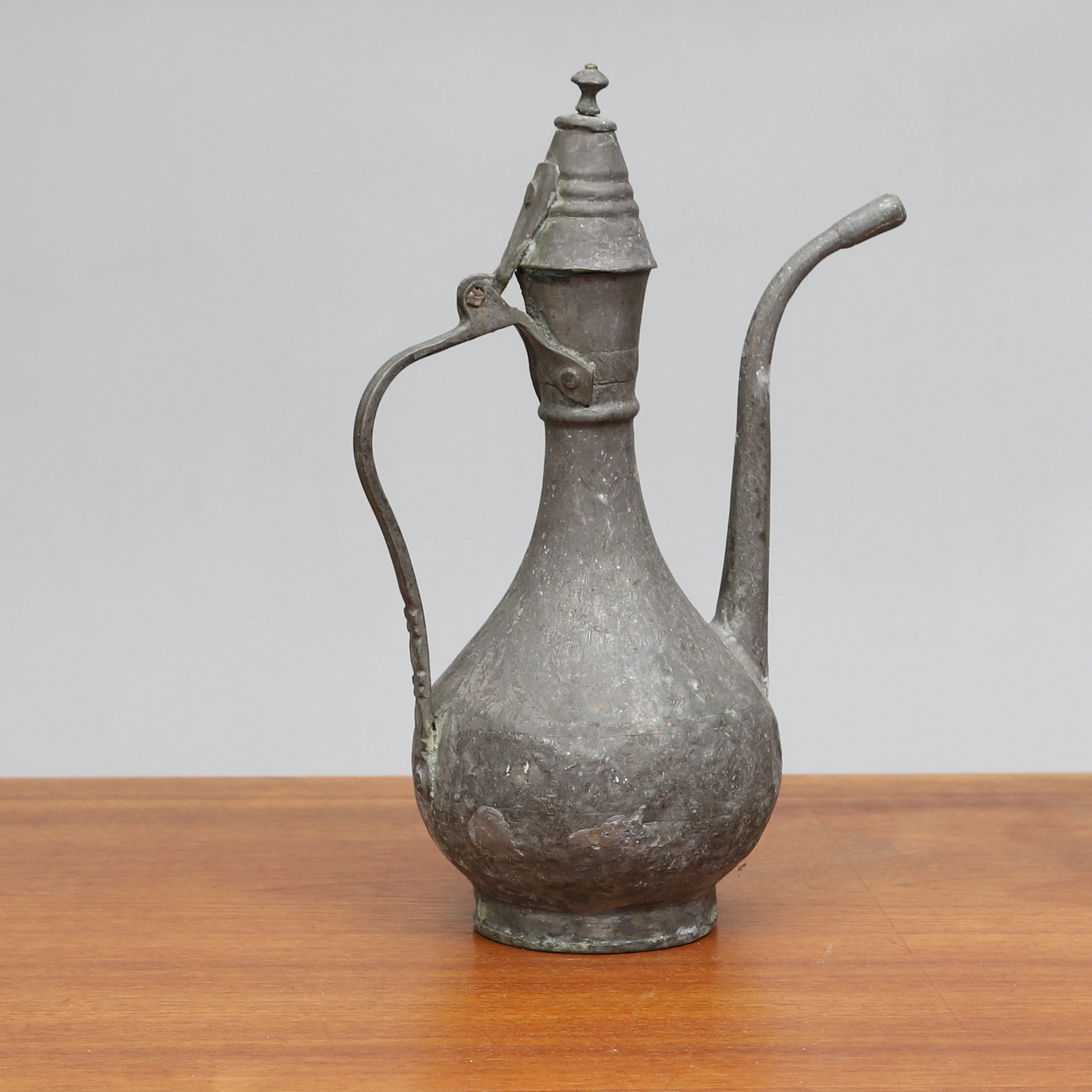 KANNA/ IBRIK, metall, troligen Osmanska riket, 1800-tal.