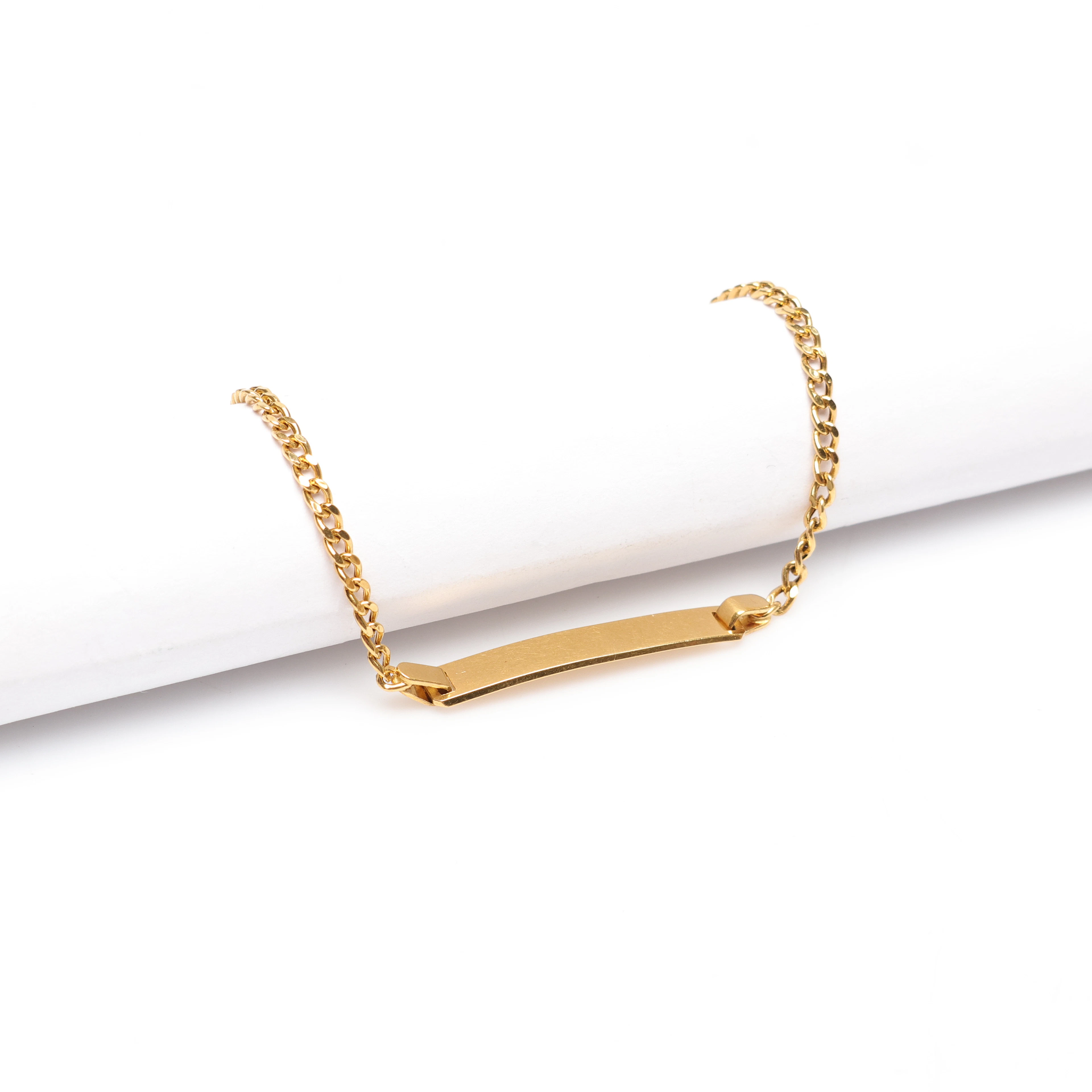 ARMBAND, 21K, Guld, vikt cirka 2,4 gram.