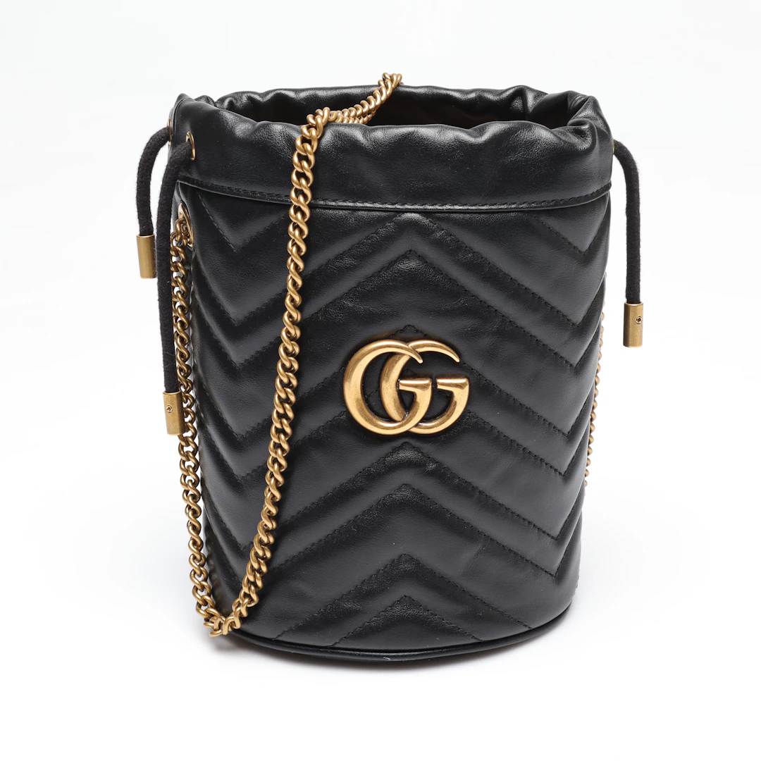 GUCCI, Väska, GG Marmont, Mini Bucket Bag, Svart.