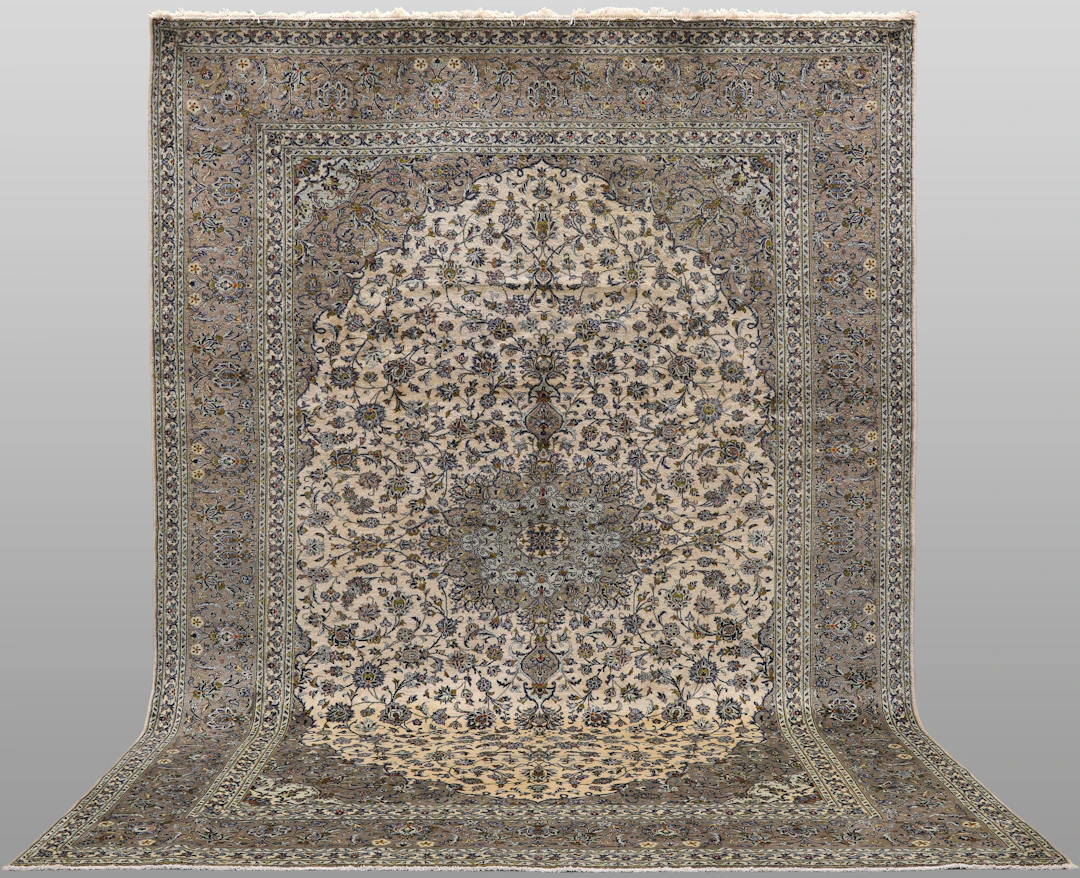 ORIENTMATTA. Ljus Keshan korkull, 425 x 305 cm.