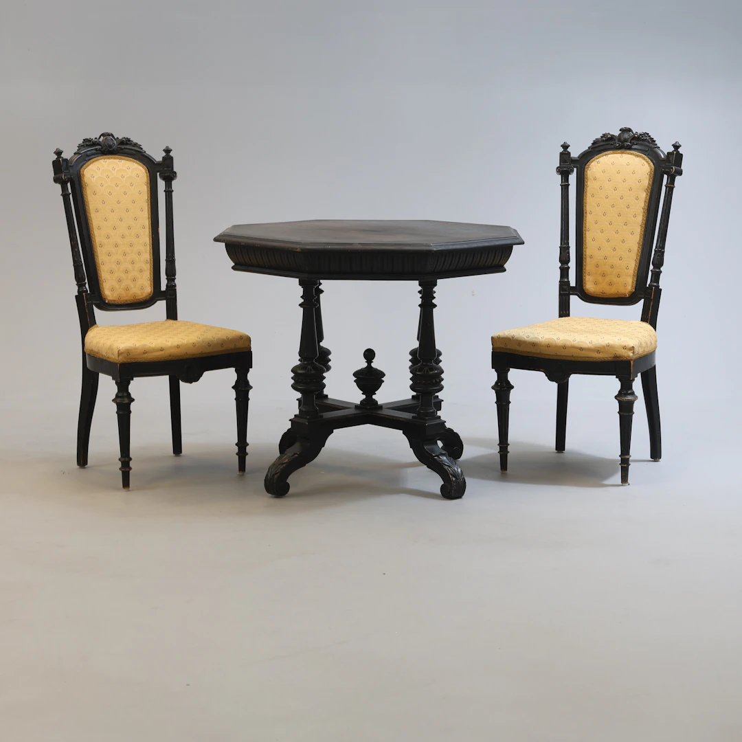 SALONGSGRUPP, 3 delar, nyrenässans, 1800-/1900-tal.