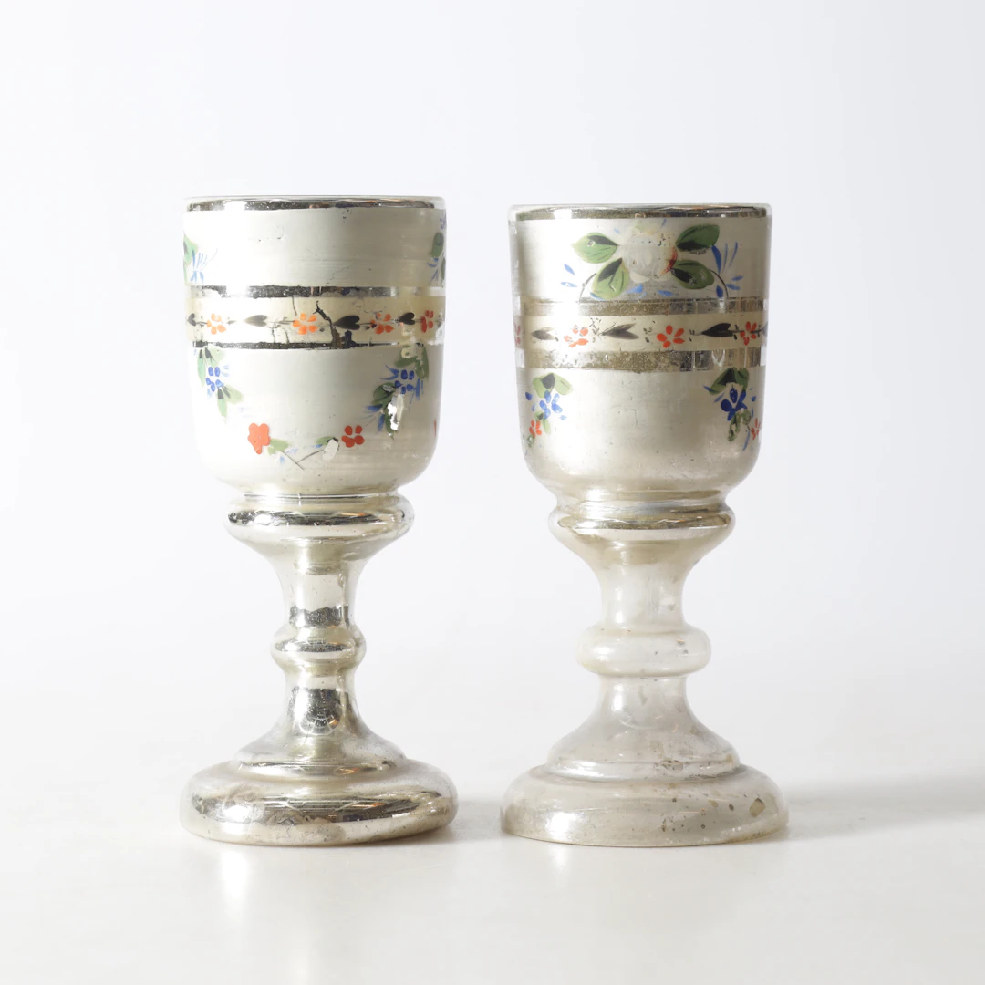 POKALGLAS, 2 st, kvicksilverglas, s.k. "Fattigmanssilver", 1800-/1900-tal.