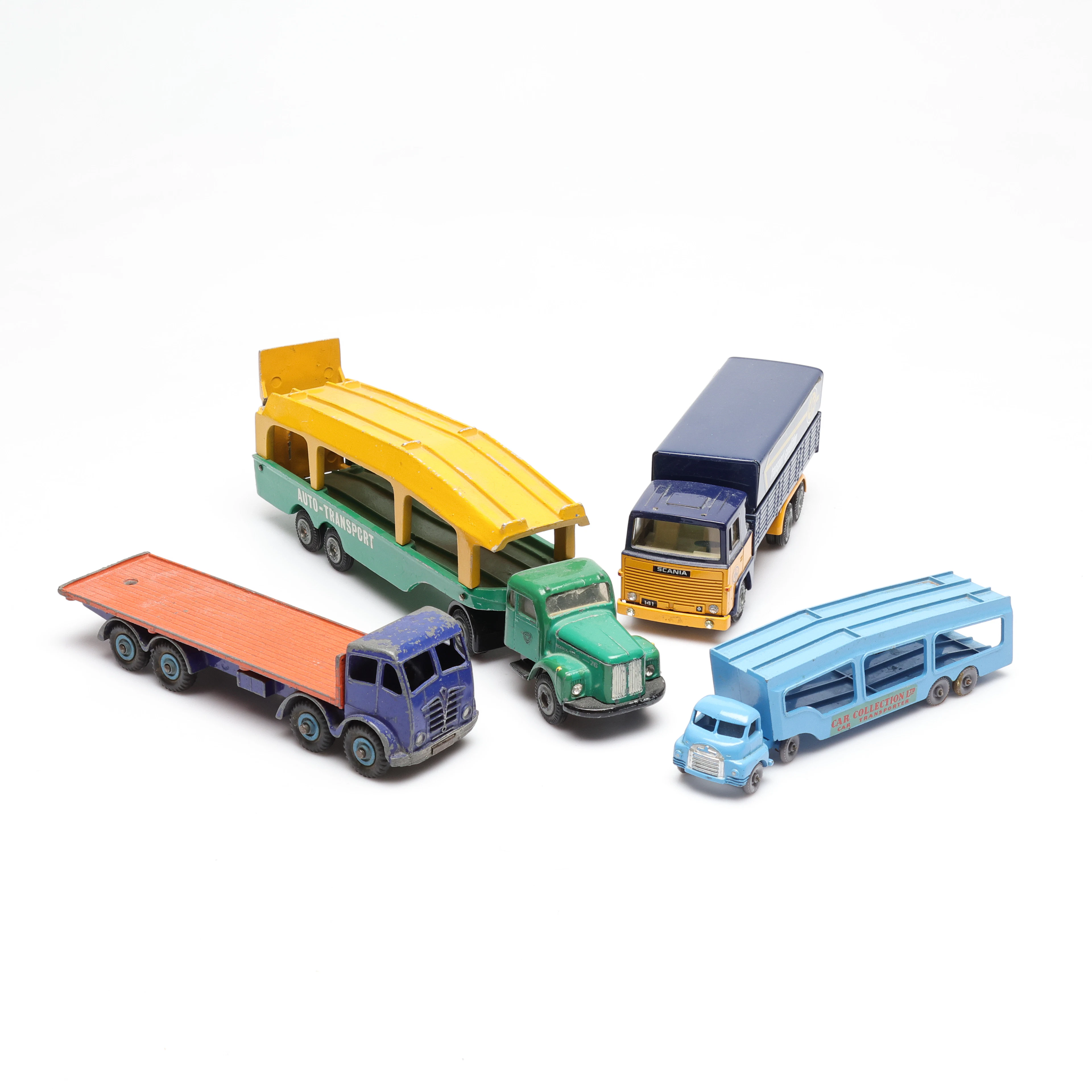MODELLBILAR, 4 st, transportfordon, bl.a. Tekno Danmark.