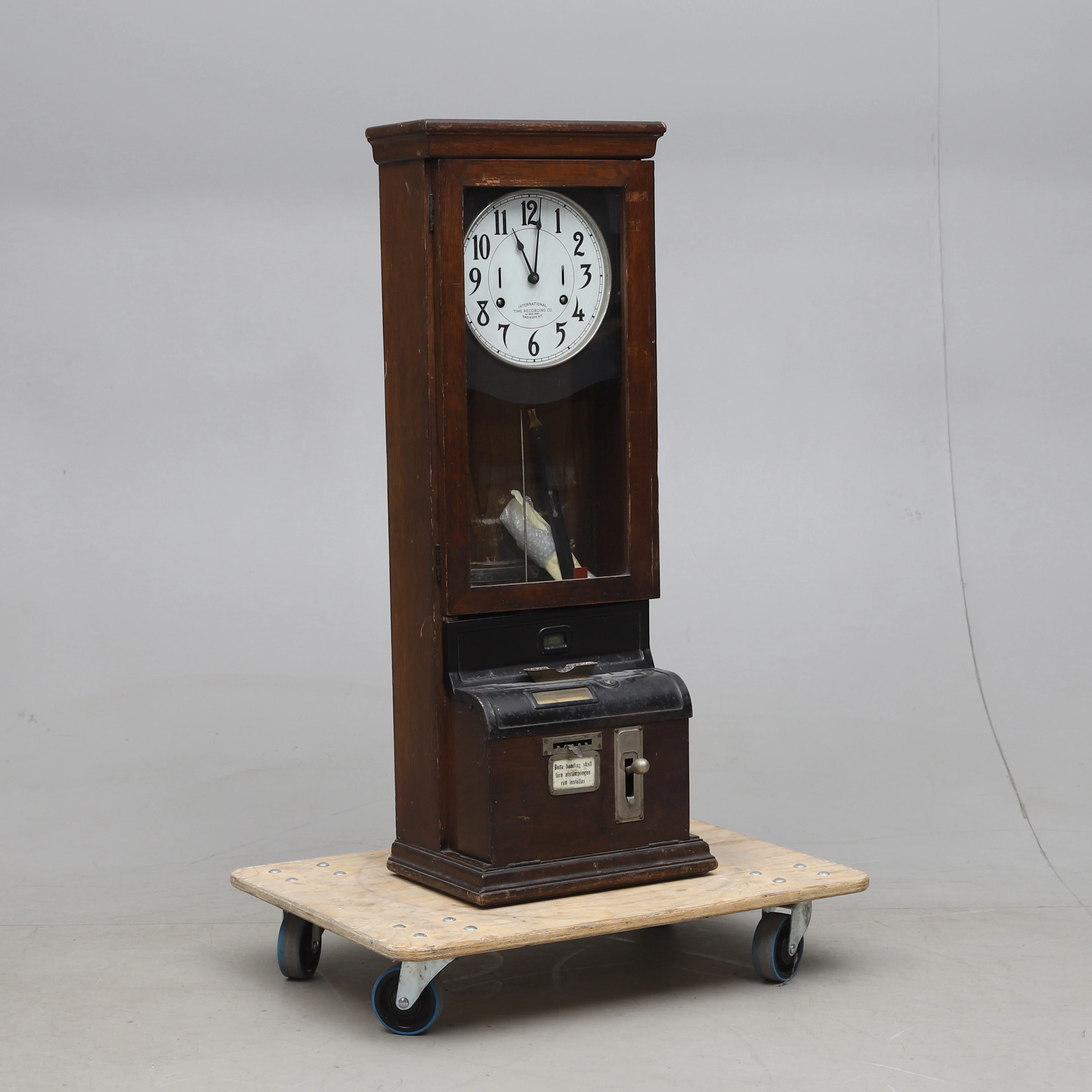 STÄMPELKLOCKA, International Time Recording Co, USA, 1900-talets första hälft.