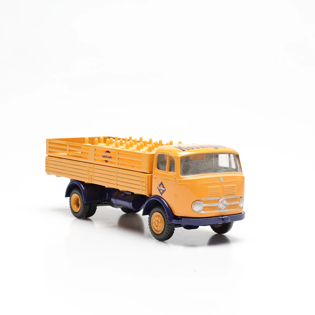 MODELLLASTBIL, Mercedes-Benz gas leveransbil, Tekno Toys, Danmark.