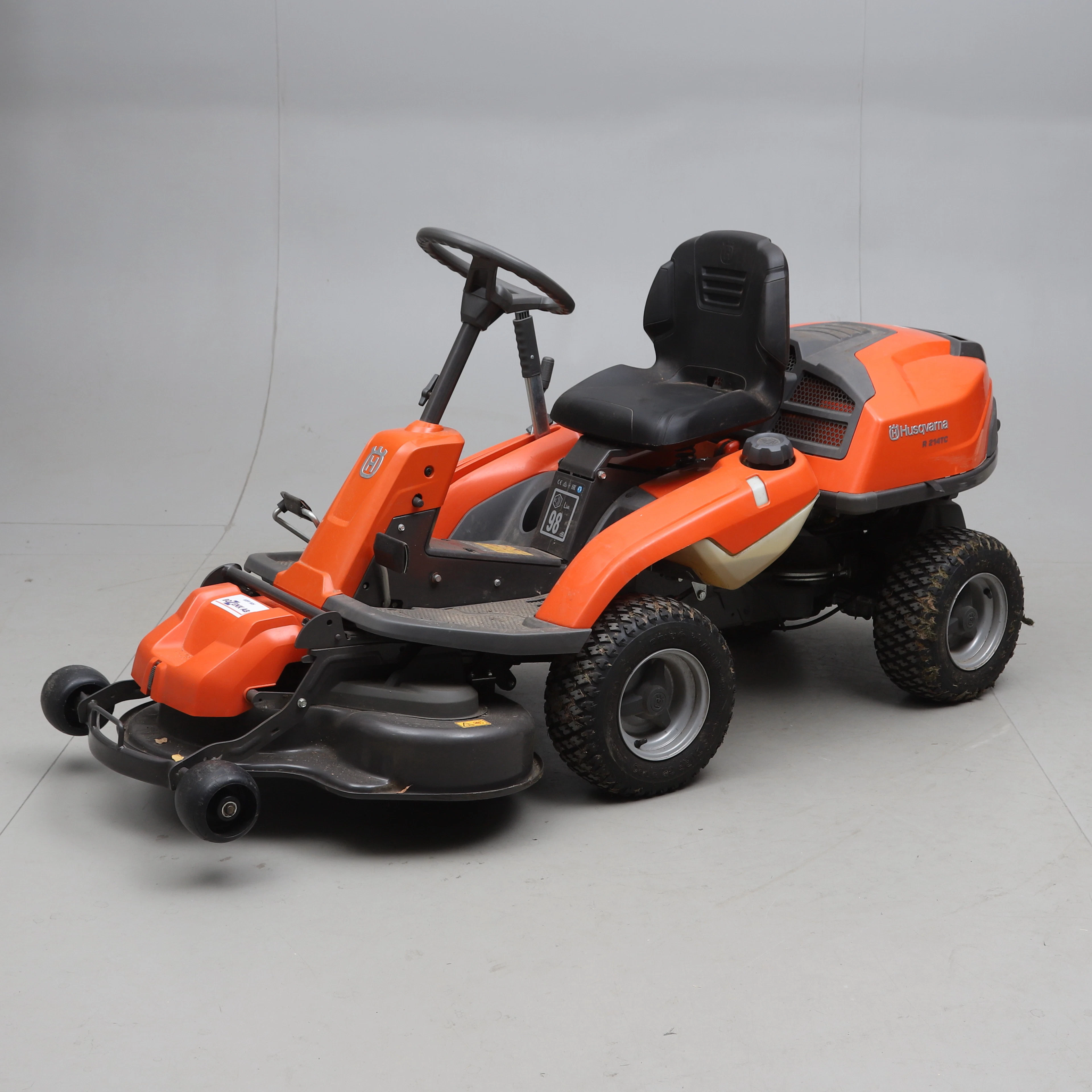 ÅKGRÄSKLIPPARE, Husqvarna Rider "R 214TC", 2021.