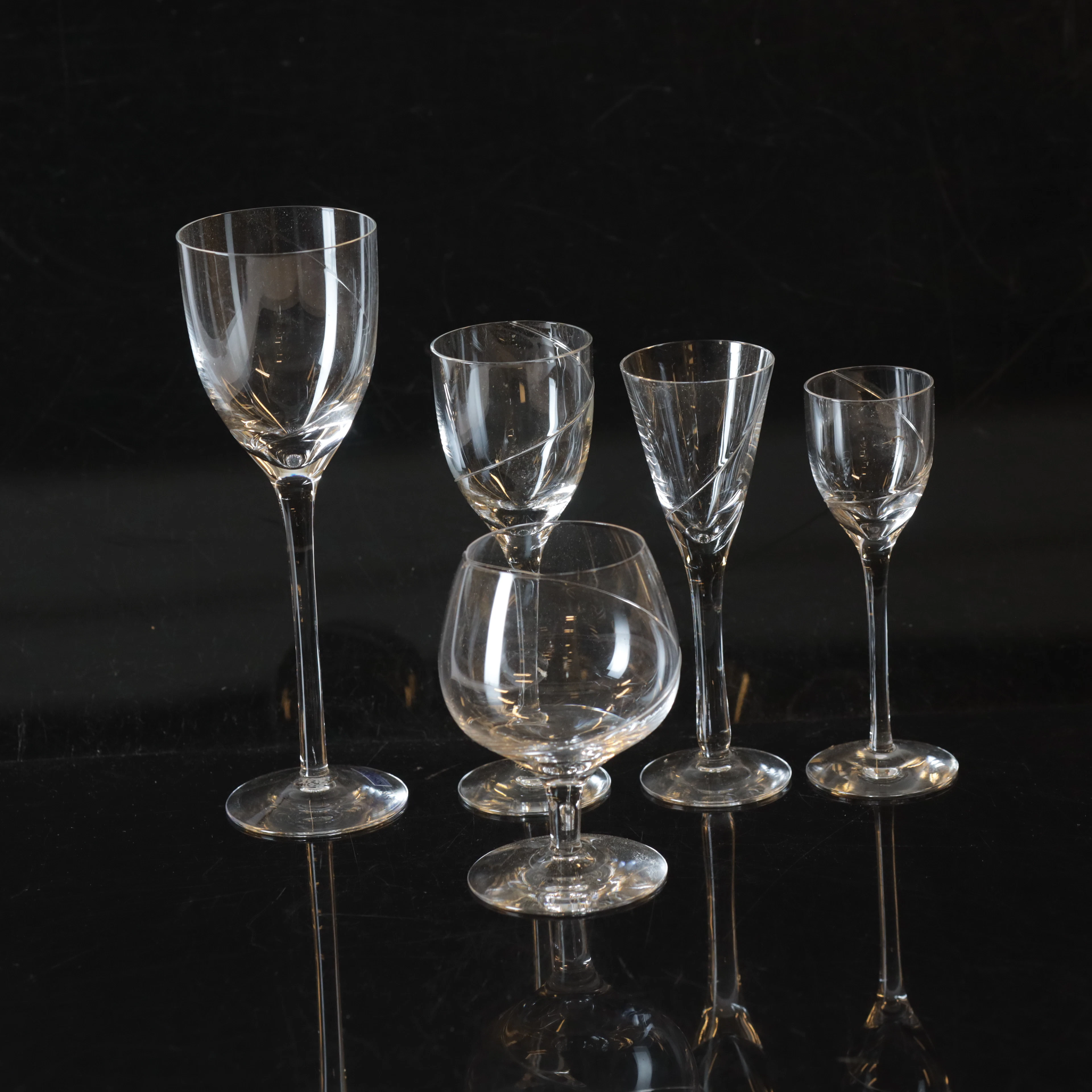 ANNA EHRNER. Servis, 38 delar, glas, "Line", Kosta Boda.