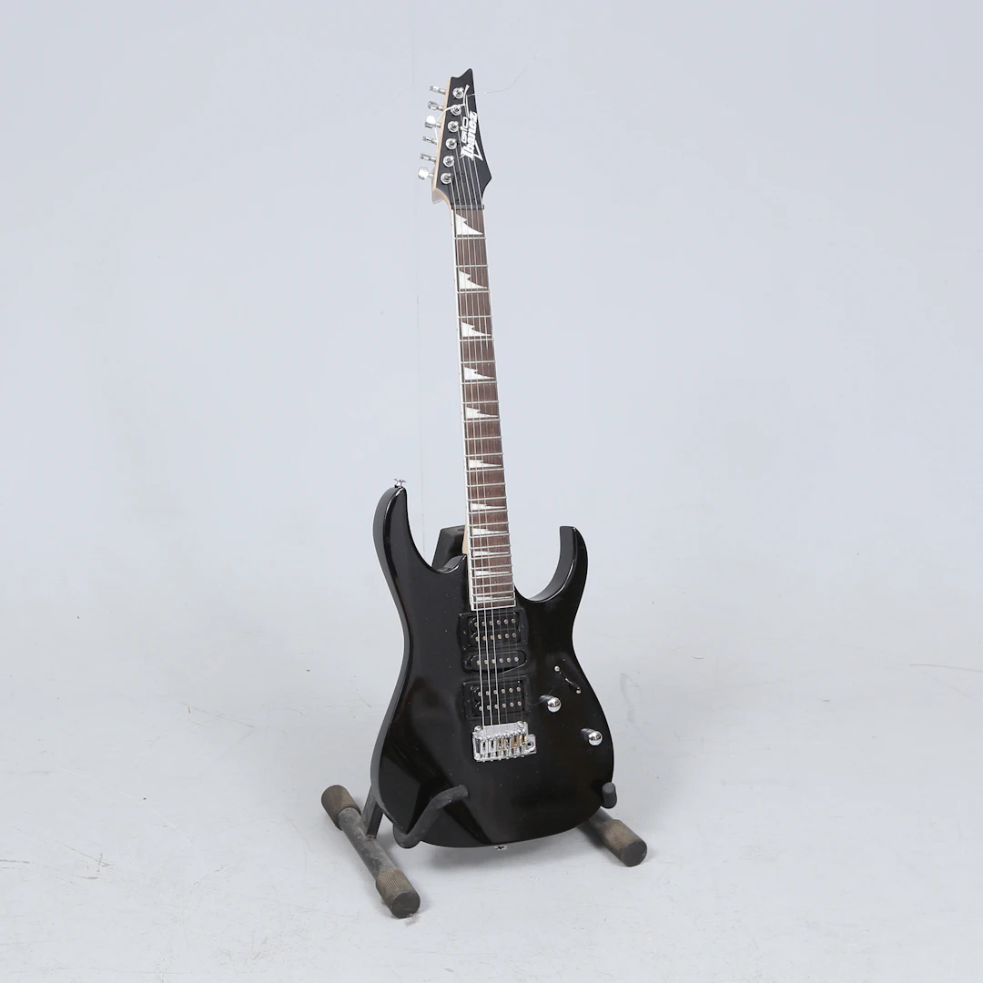 ELGITARR, Gio, Ibanez.