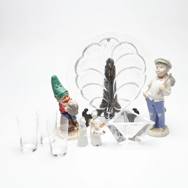 PARTI GLAS och FIGURINER, tio delar.