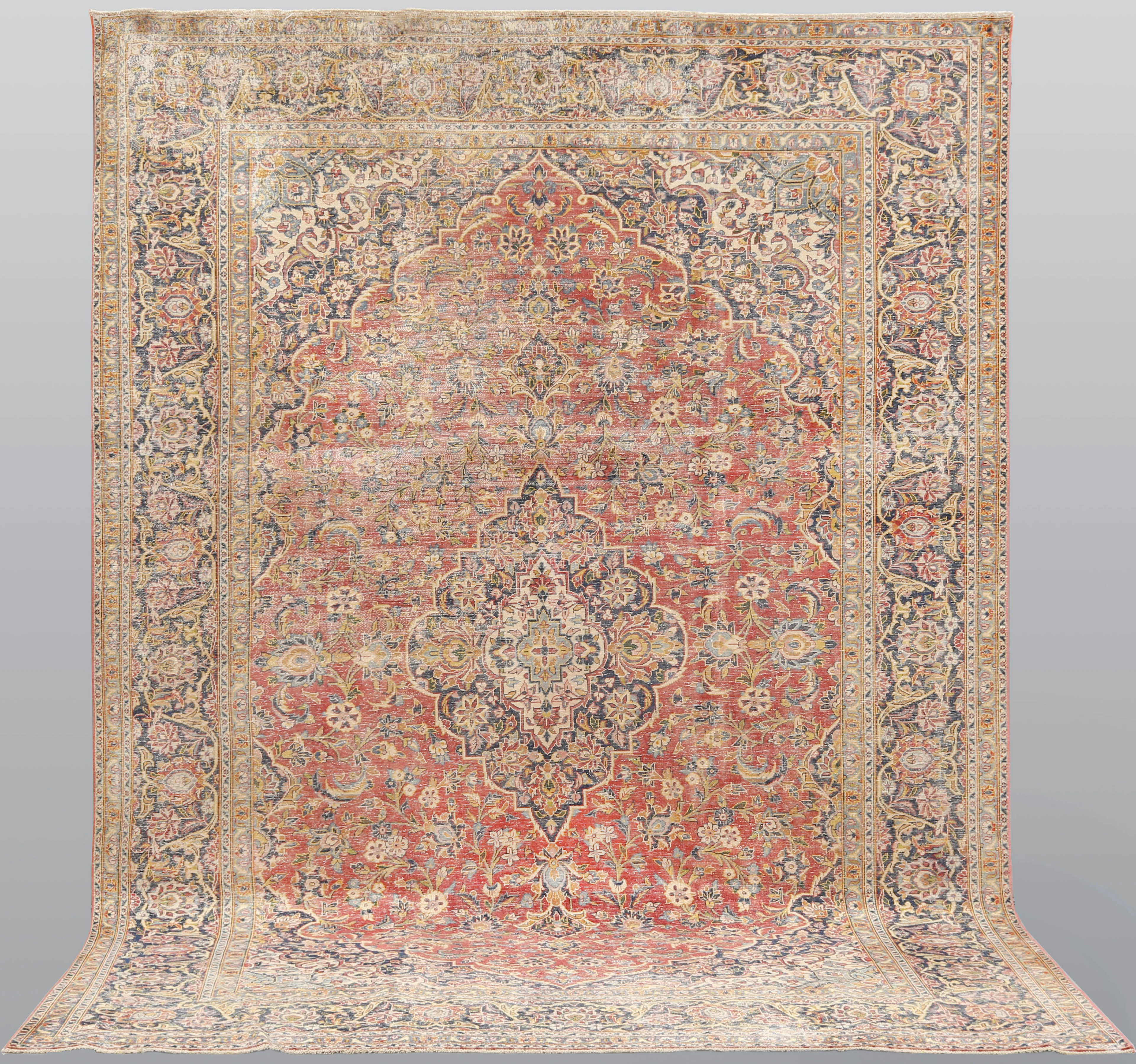 ORIENTMATTA. Vintage, 345 x 240 cm.