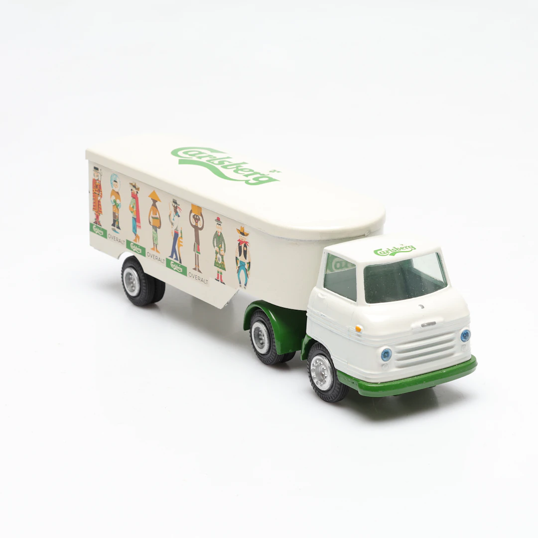TEKNO 458 VOLVO Carlsberg semitrailer, originalförpackning.