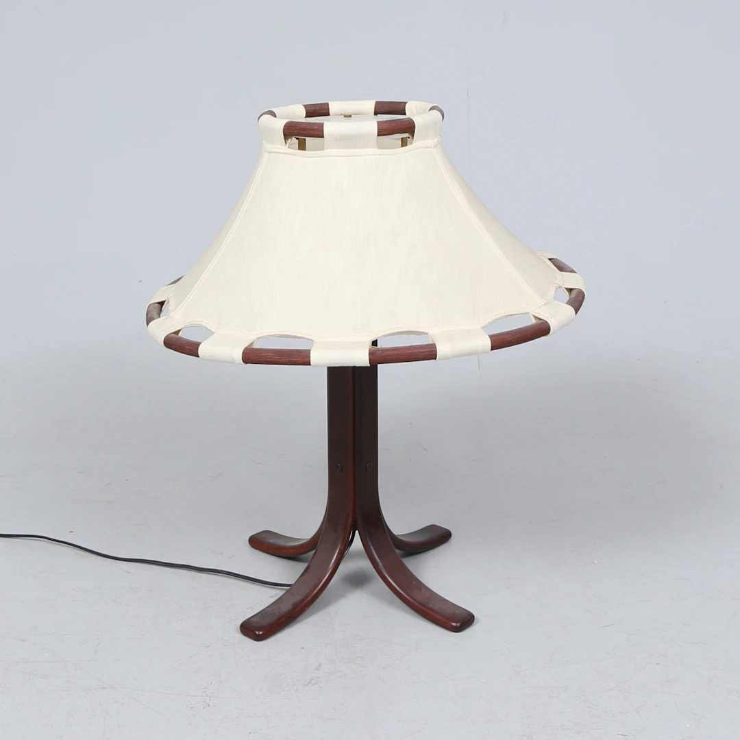 ANNA EHRNER. Bordslampa, "Anna", Ateljé Lyktan, Åhus, 1900-talets andra hälft.