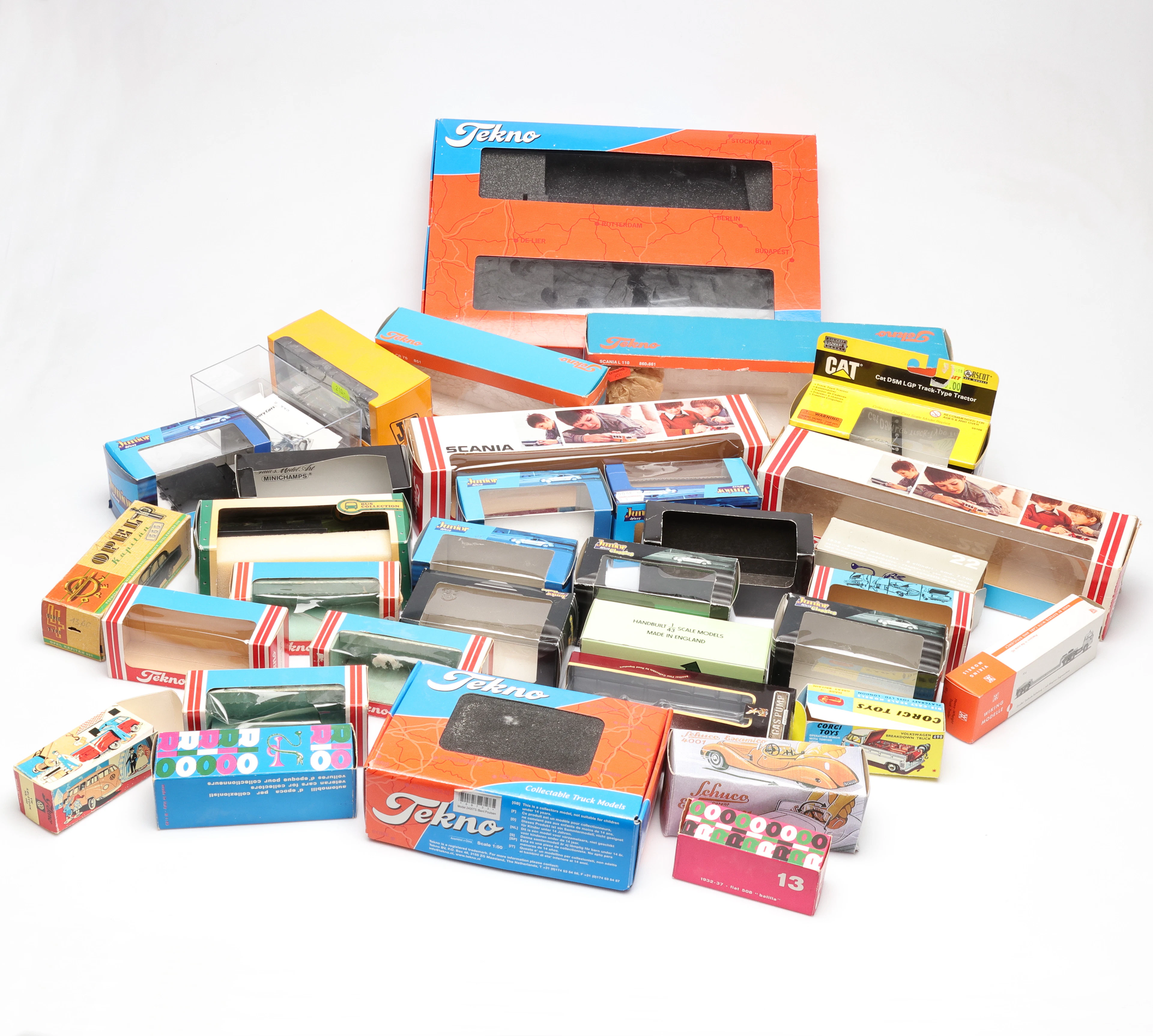 KARTONER, till bl.a. Tekno, Corgi Toys.