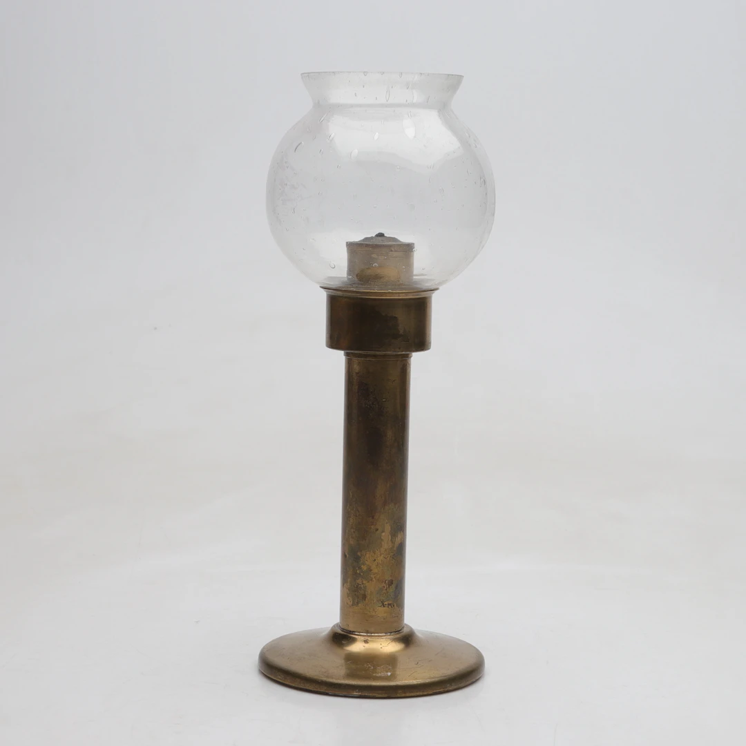 OLJELAMPA, mässing och glas, modell 2048, Nordiska kompaniet, 1900-talets