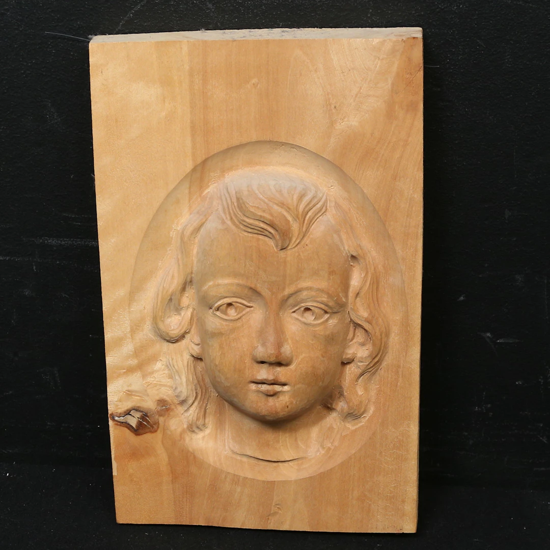 OKÄND KONSTNÄR. Trärelief, osignerad.