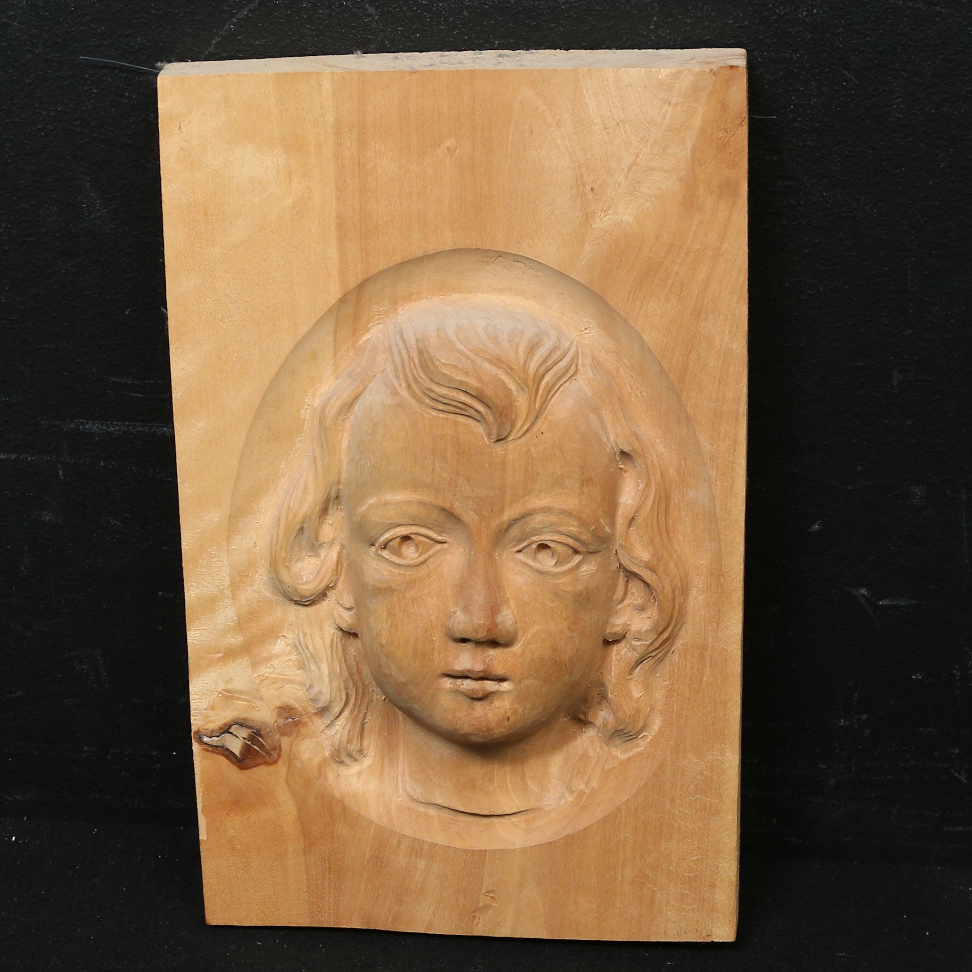 OKÄND KONSTNÄR. Trärelief, osignerad.