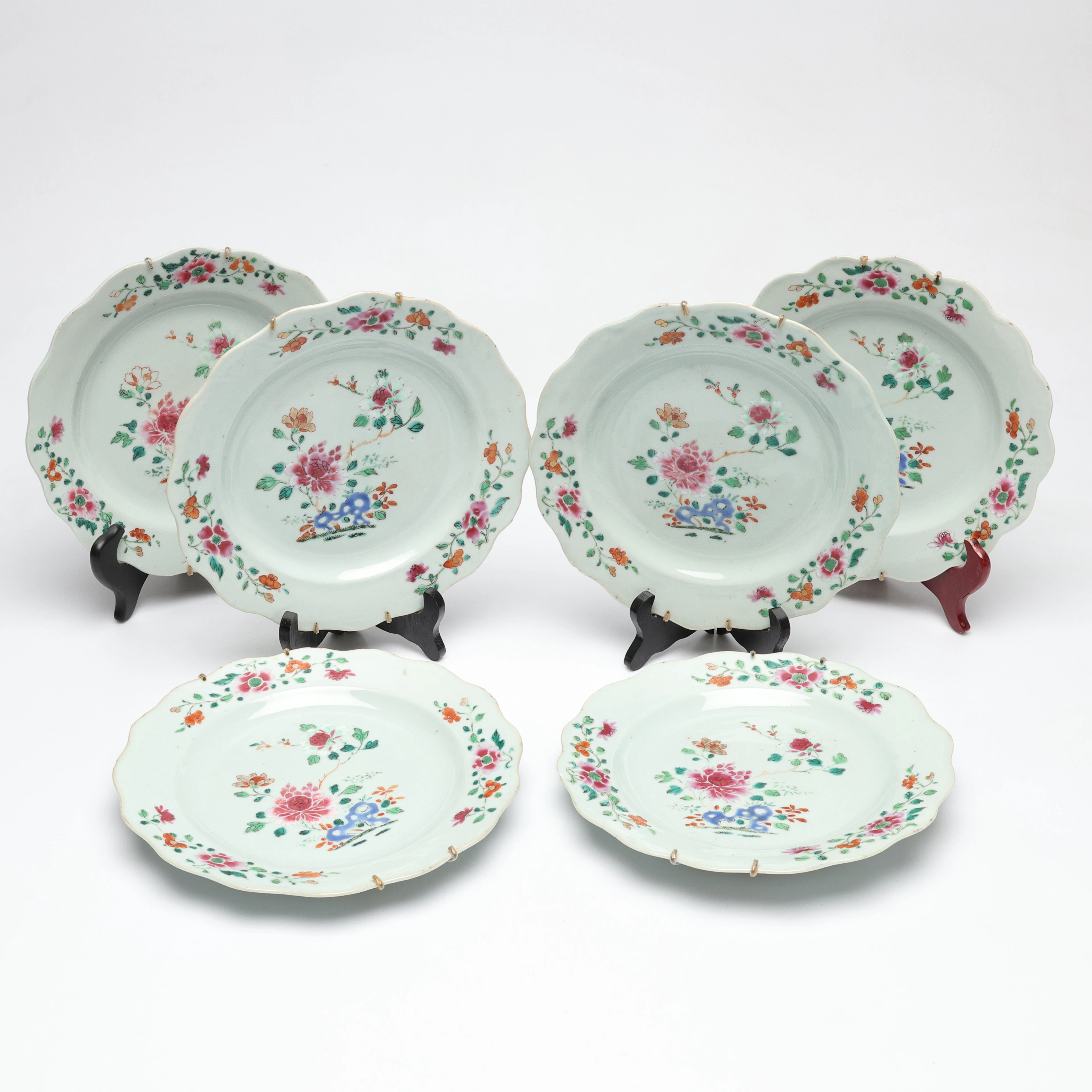 TALLRIKAR, 6 stycken, famille rose, Kina, 1700/1800-tal.