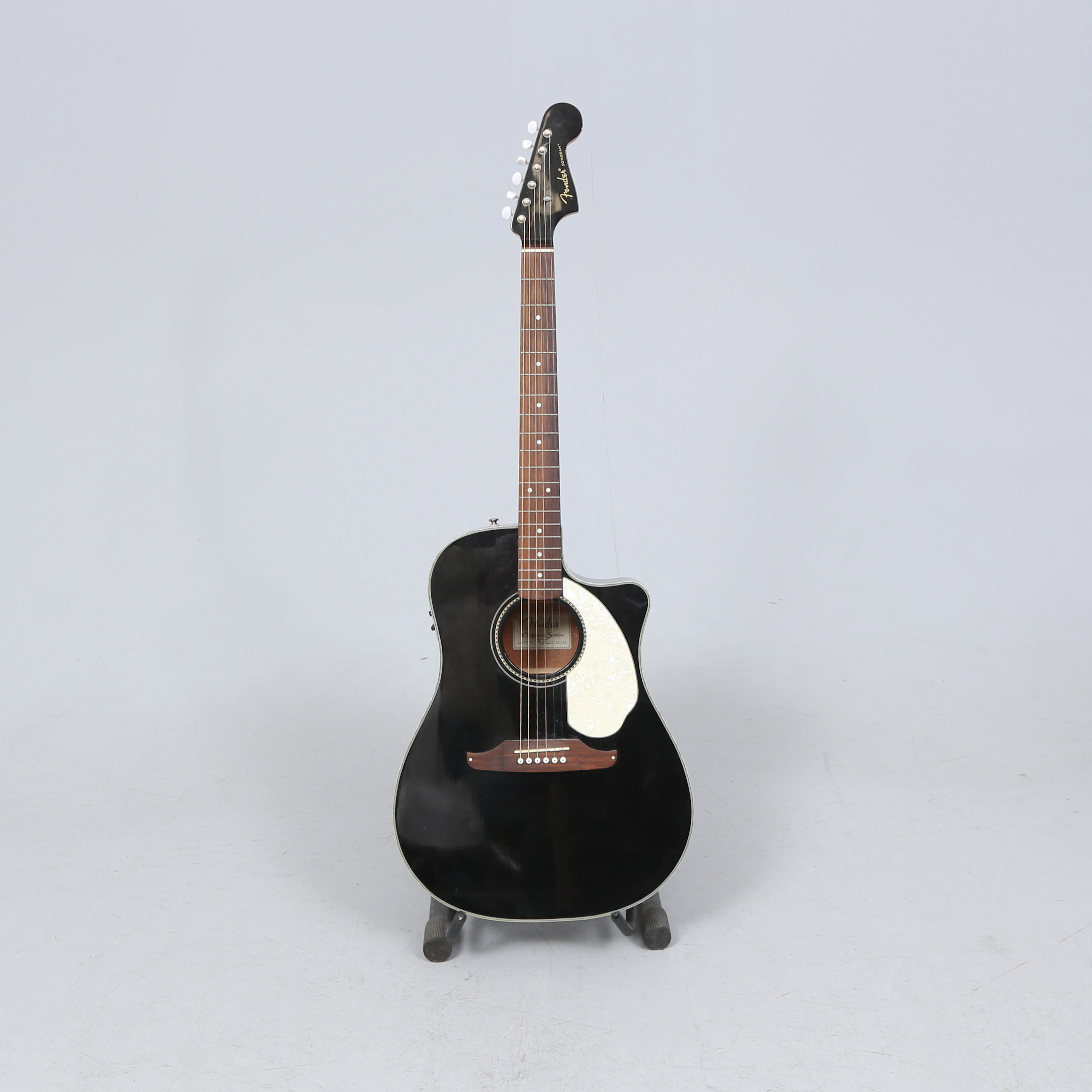FENDER, Sonoran, California Series, med case.