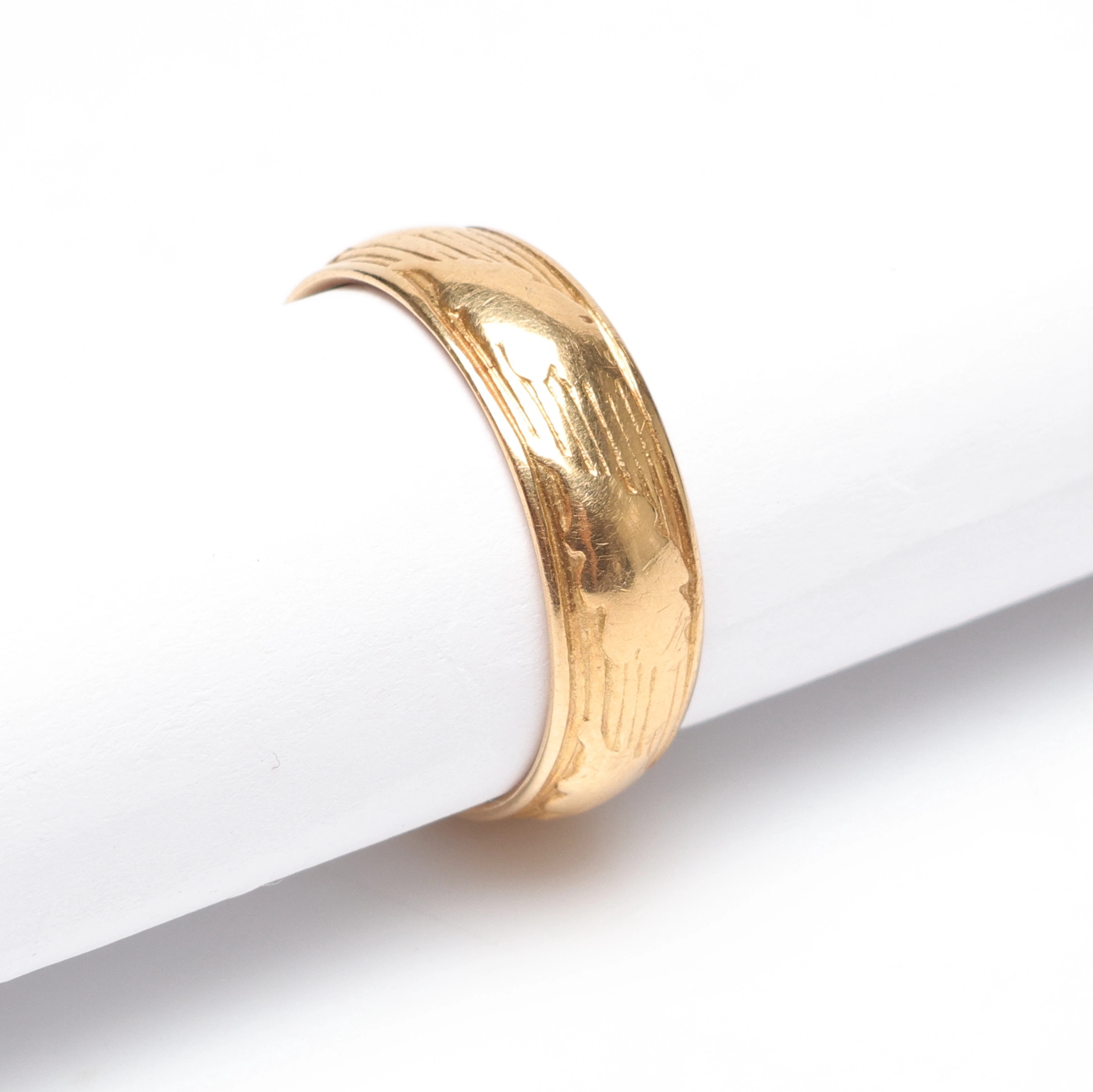 RING, 18K guld, vikt ca 6.5gram.