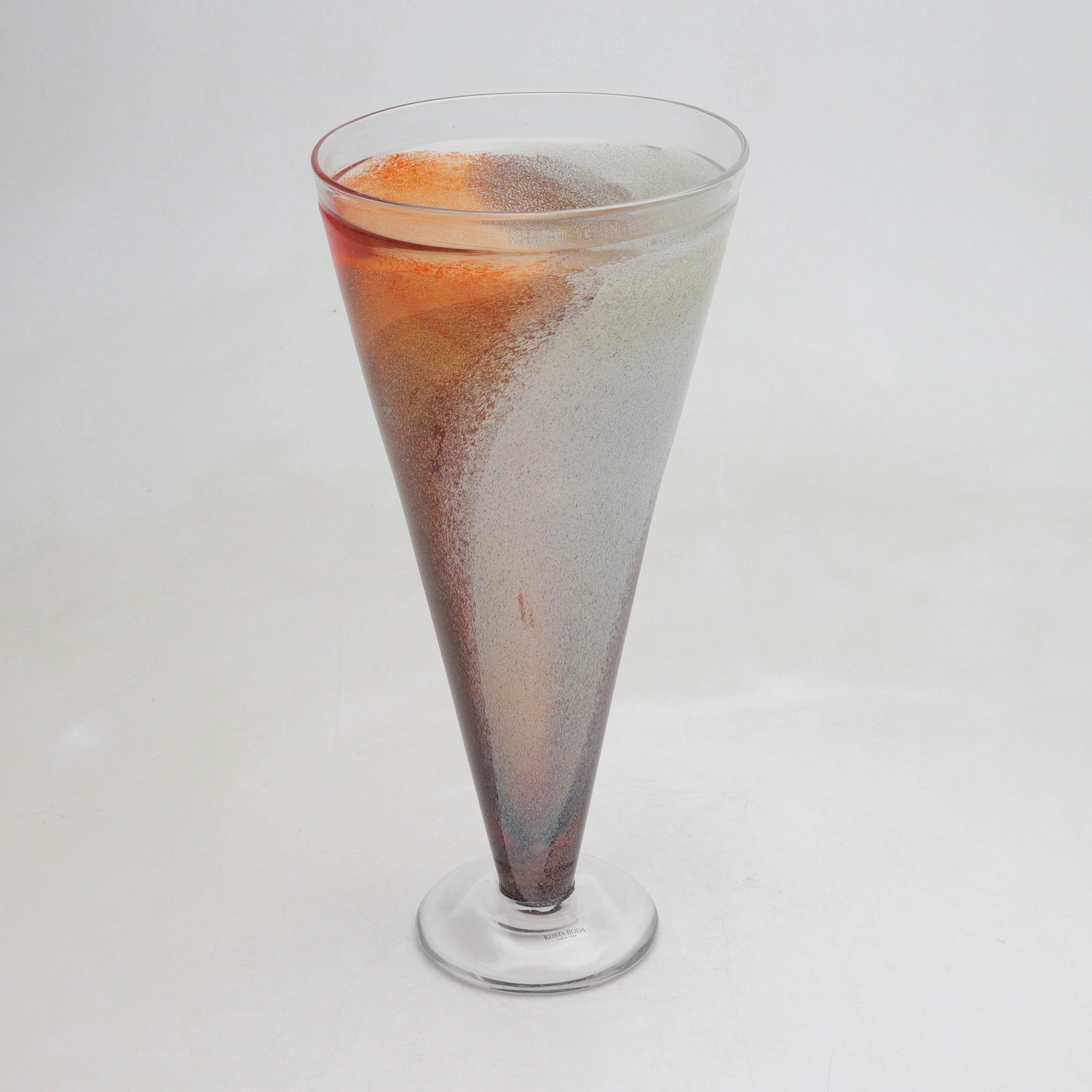 KJELL ENGMAN. vas, glas, "Twister", Kosta Boda, Sverige, signerad.