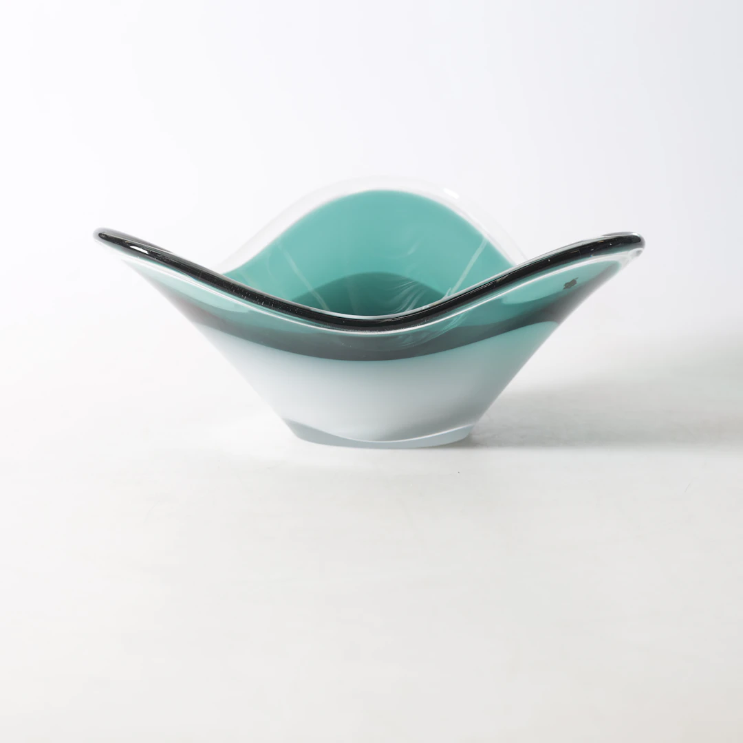 PAUL KEDELV. Skål, glas, "Coquille", Flygsfors, signerad.