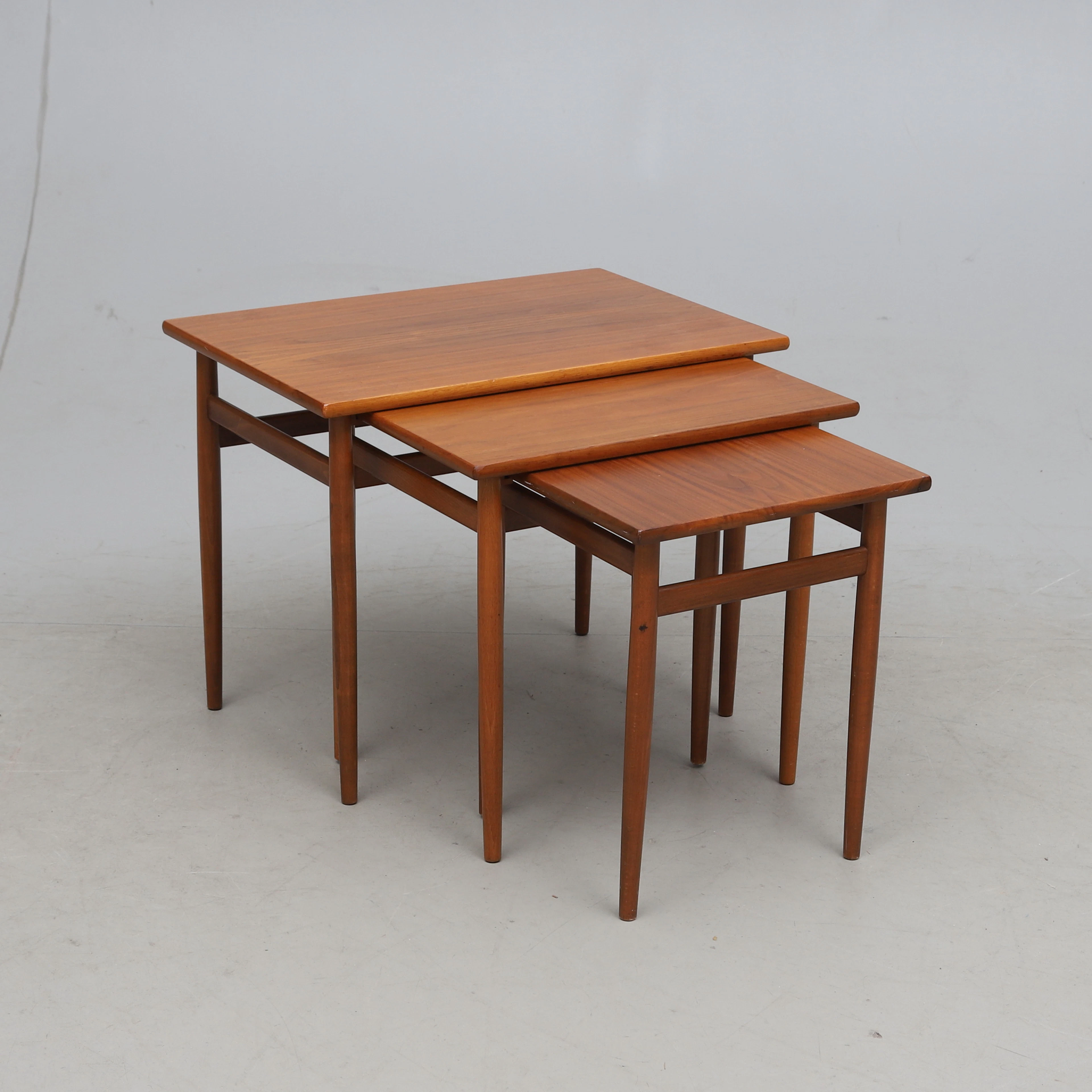 SATSBORD, 3 delar, teak, 1900-talets mitt.