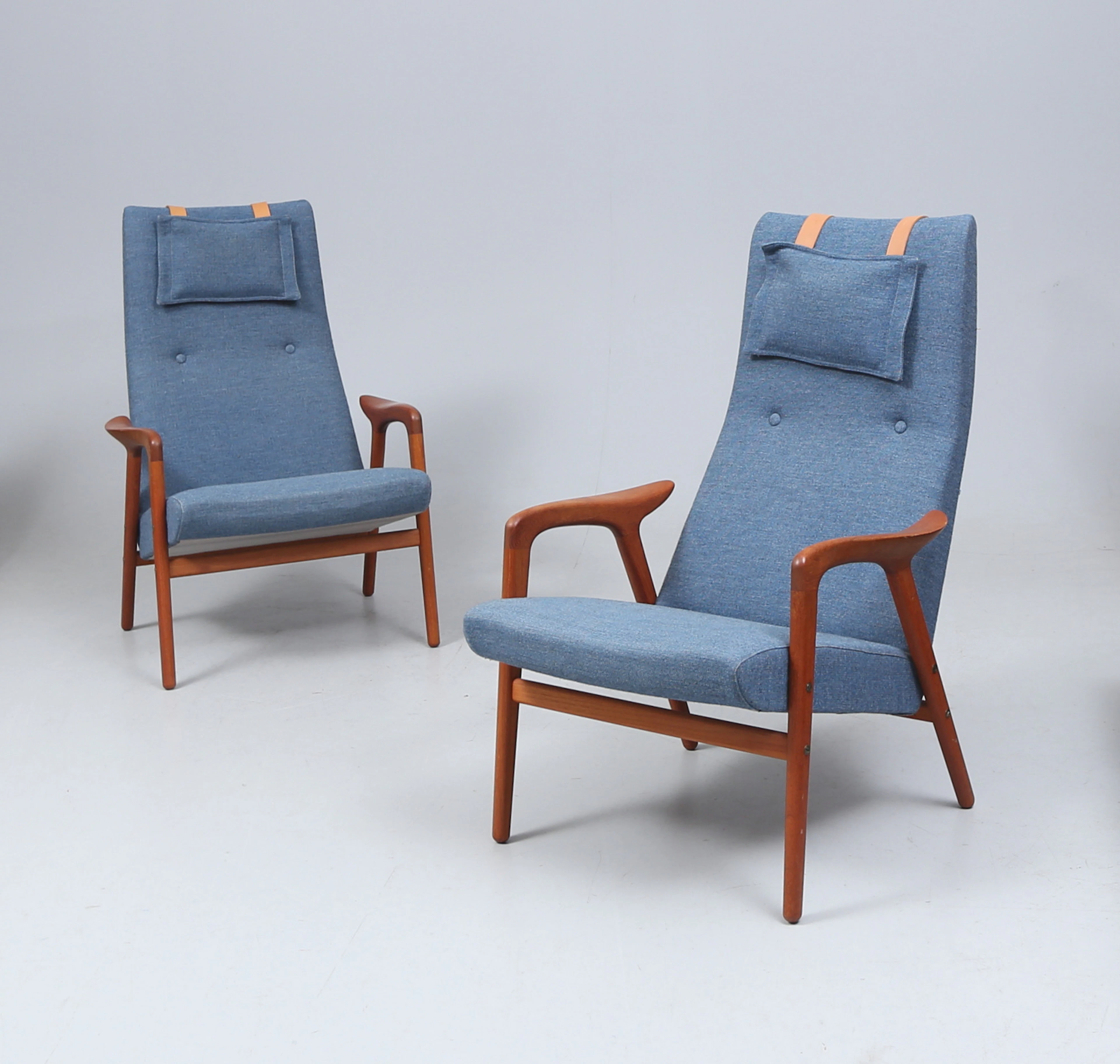 YNGVE EKSTRÖM. 1913-1988. 1 par fåtöljer, "Mingo", Swedese, Sverige, 1950-tal.