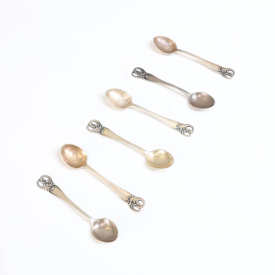 KAFFESKEDAR, 6 st, C.G. Hallberg, 1940-/50-tal. Totalvikt ca 75,4 gram.