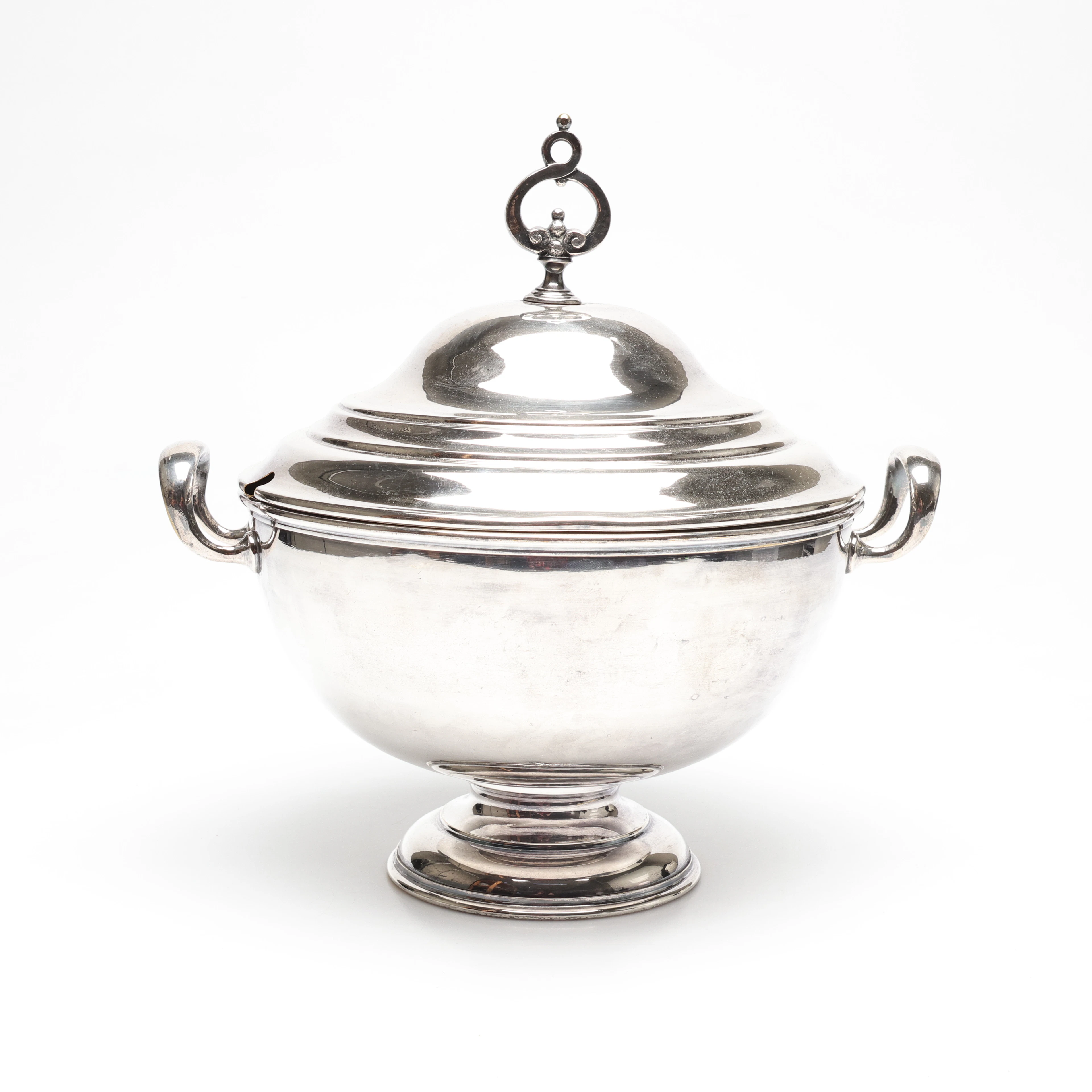 GUSTAV ERIKSSON. SOPPSKÅL, nysilver, Eskilstuna, 1900-talets första hälft.