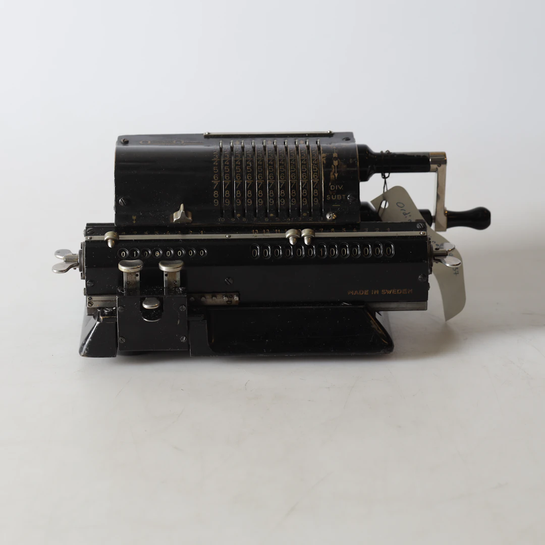 RÄKNESNURRA, Aktiebolaget Original Odhner, Göteborg, 1900-talets första hälft.