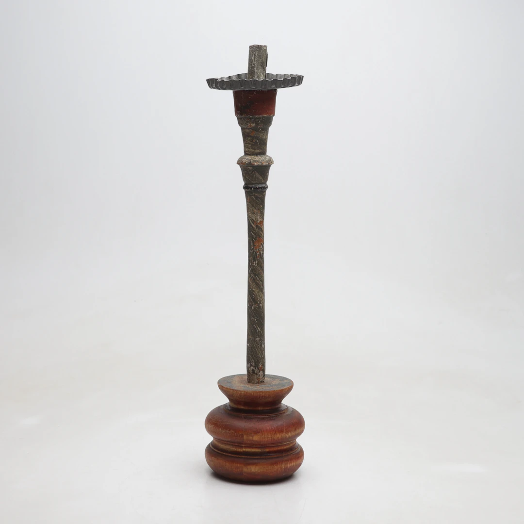 LJUSSTAKE, bemålat trä, allmoge, 17/1800-tal.