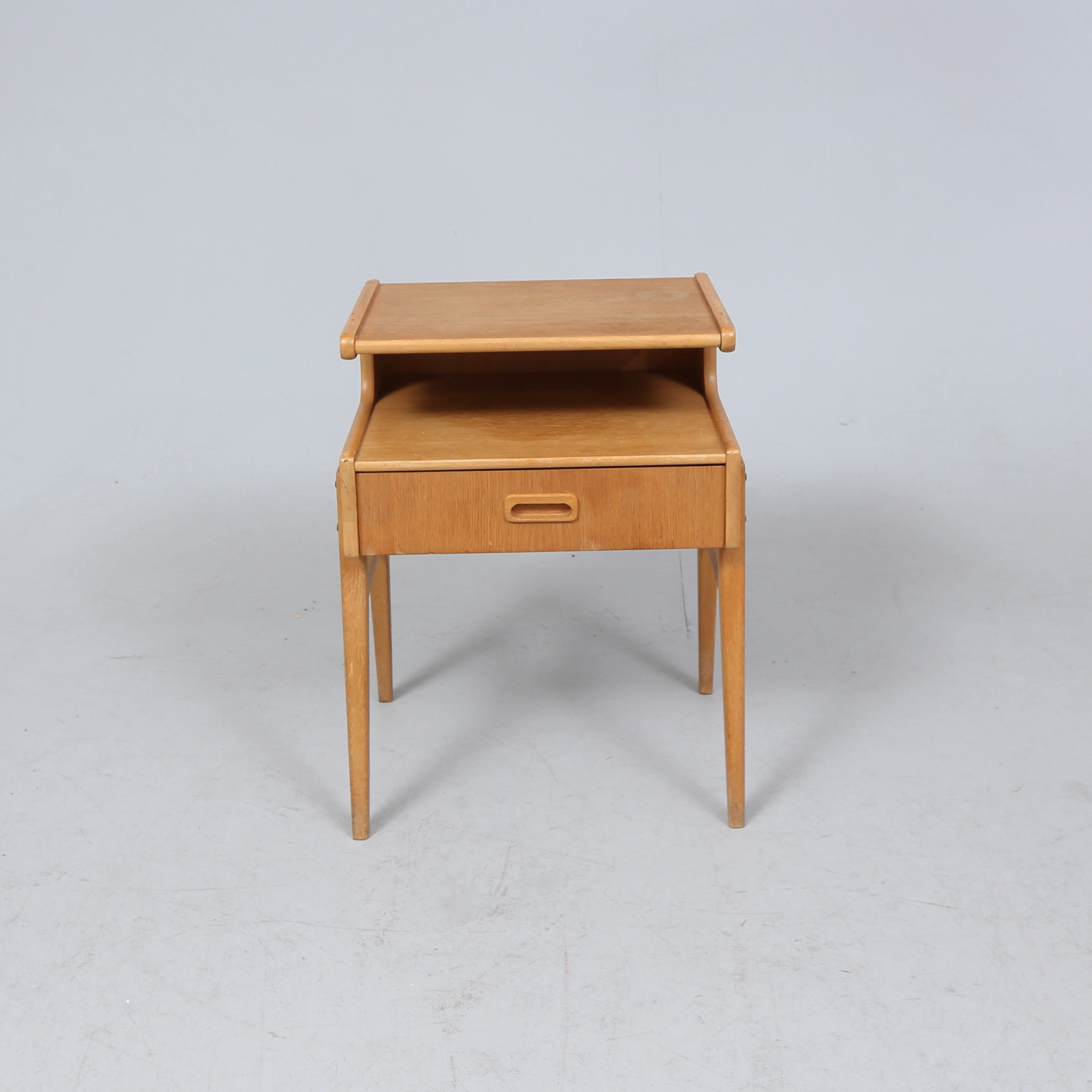 SÄNGBORD, ekfaner, 1960-tal.