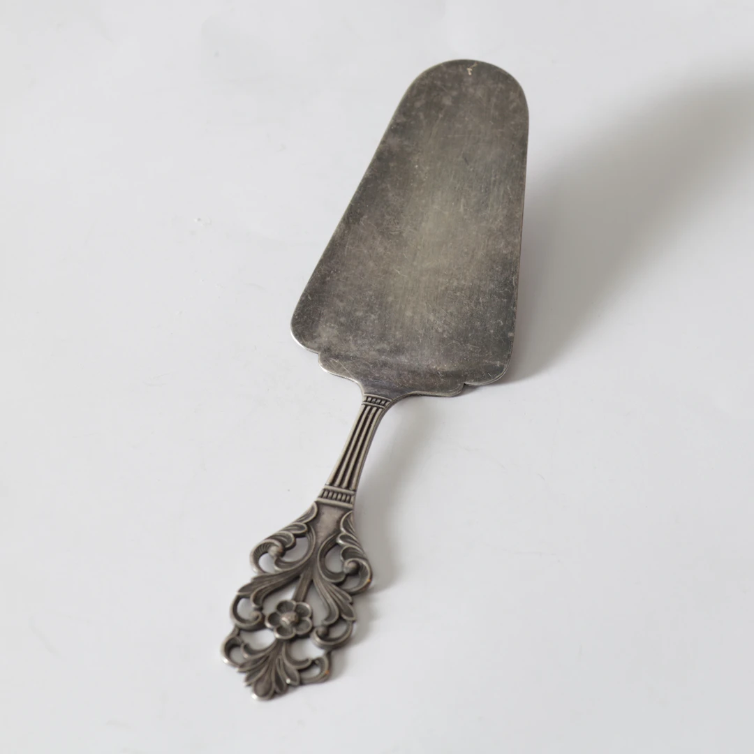 TÅRTSPADE, silver, "Viking rose", Thorvald Marthinsen Sølvvarefabrikk