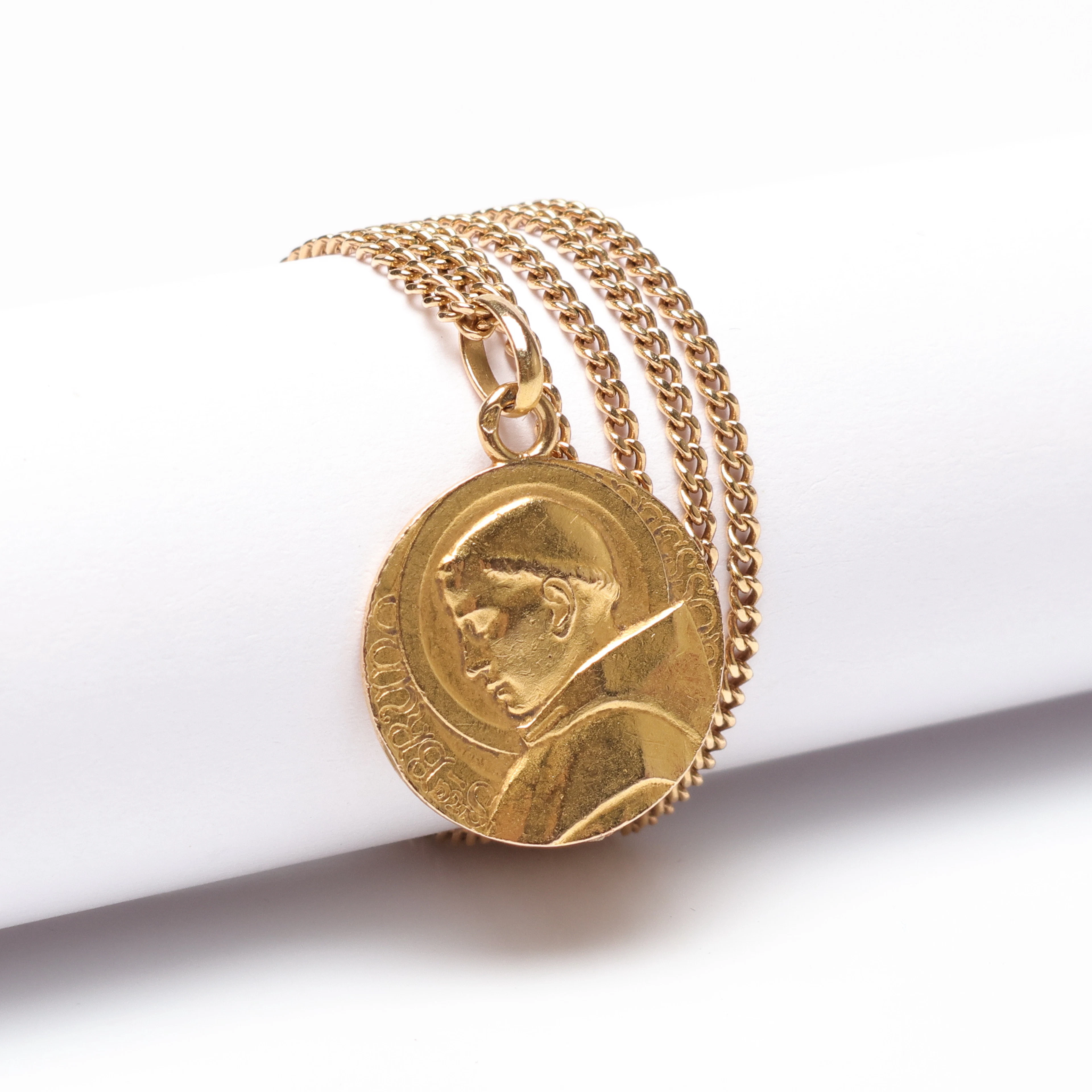 HALSKEDJA MED HÄNGE, 18K guld, vikt ca 7.6gram.
