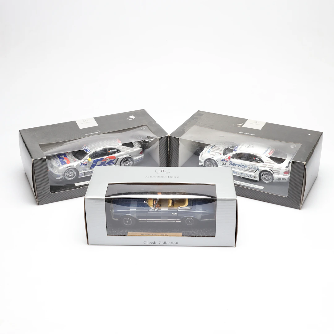 MODELLBILAR, 3 st, bl.a. classic collection, Mercedes.