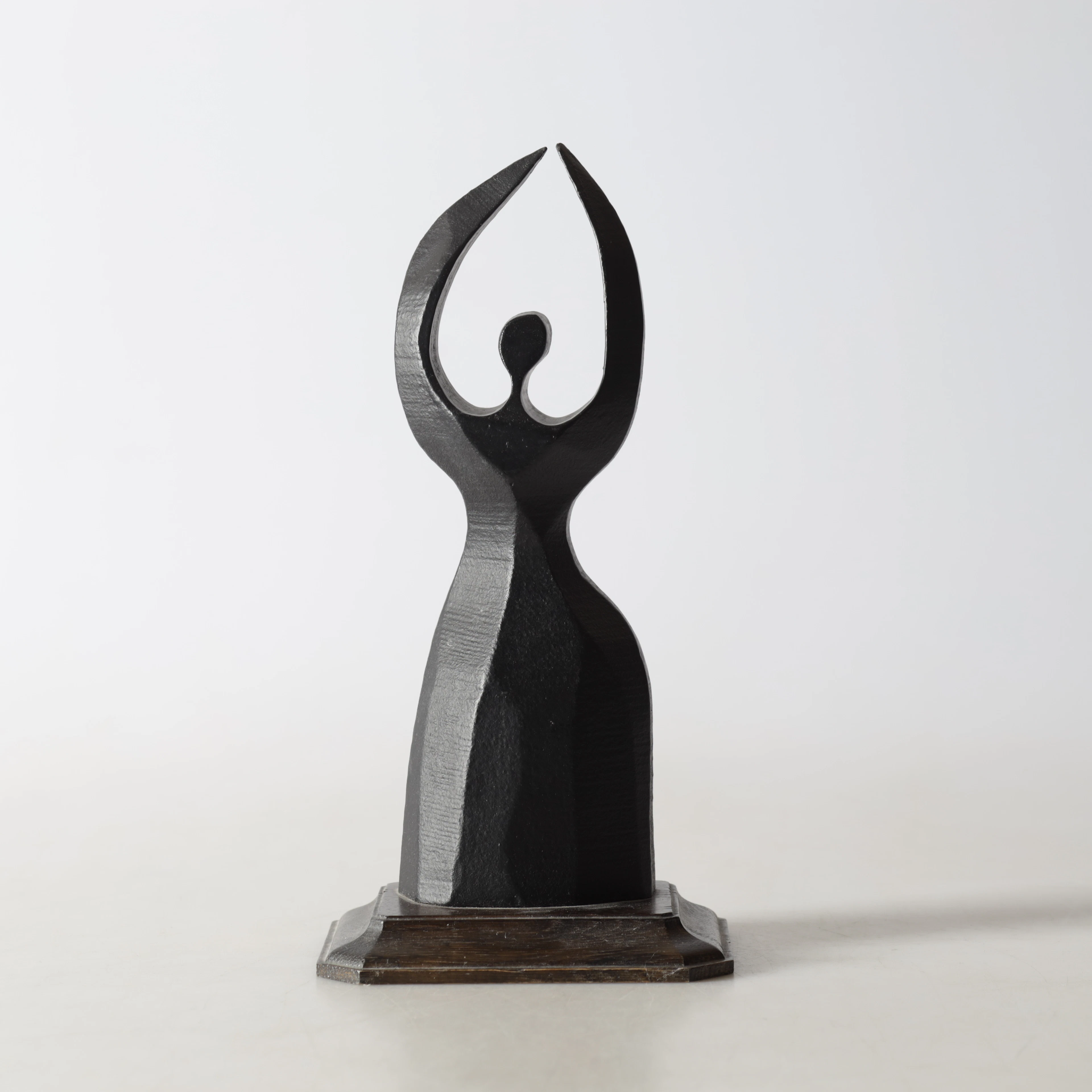 GUNNAR KANEVAD. Skulptur, gjutjärn, Gunnar Kanevad, 1976.