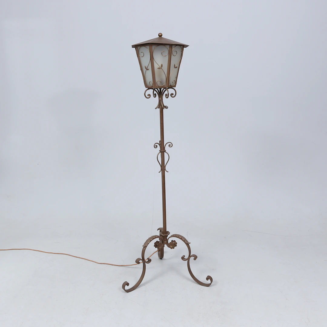 GOLVLAMPA, smide, 1930/40-tal.