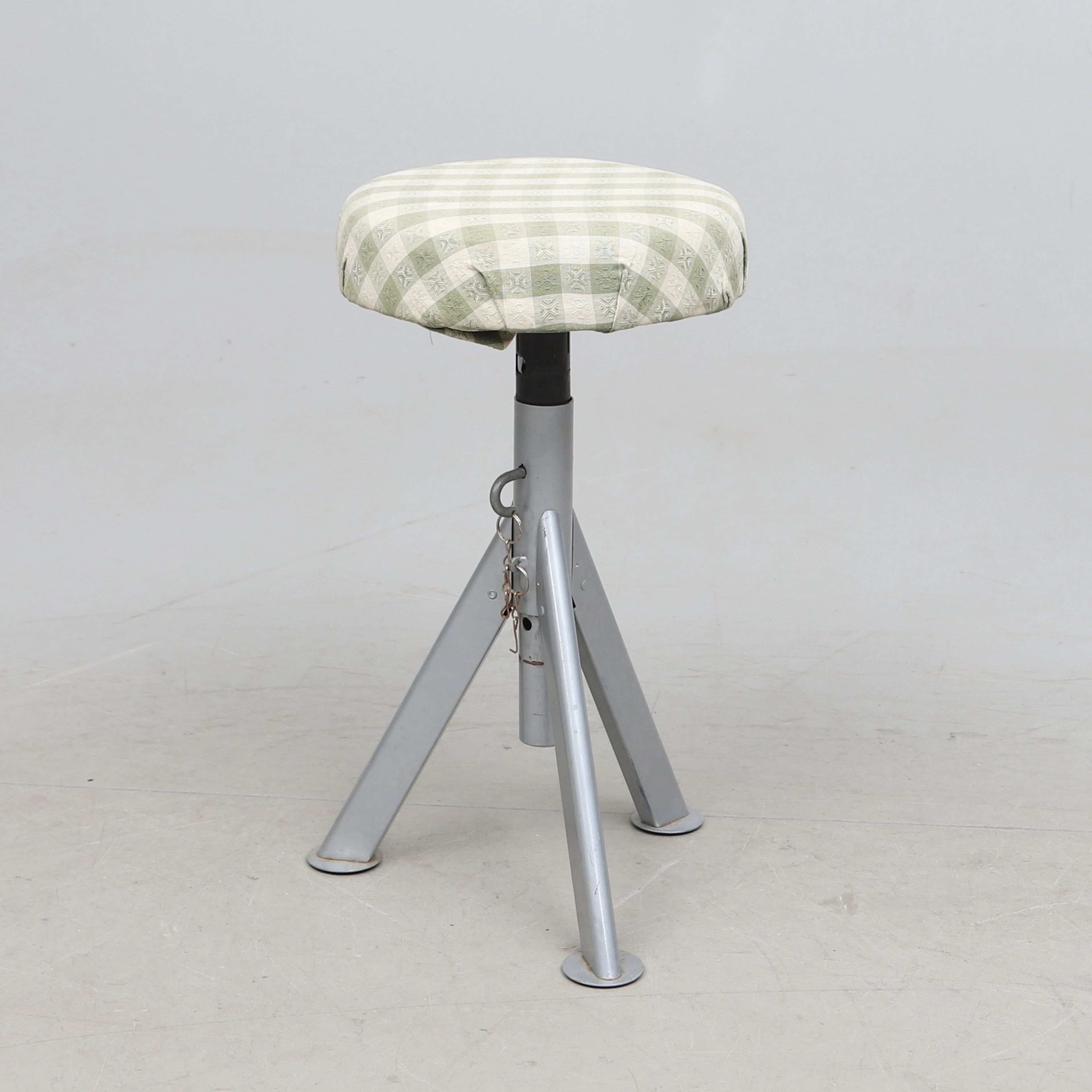 PALL, industristil, 19-/2000-tal.