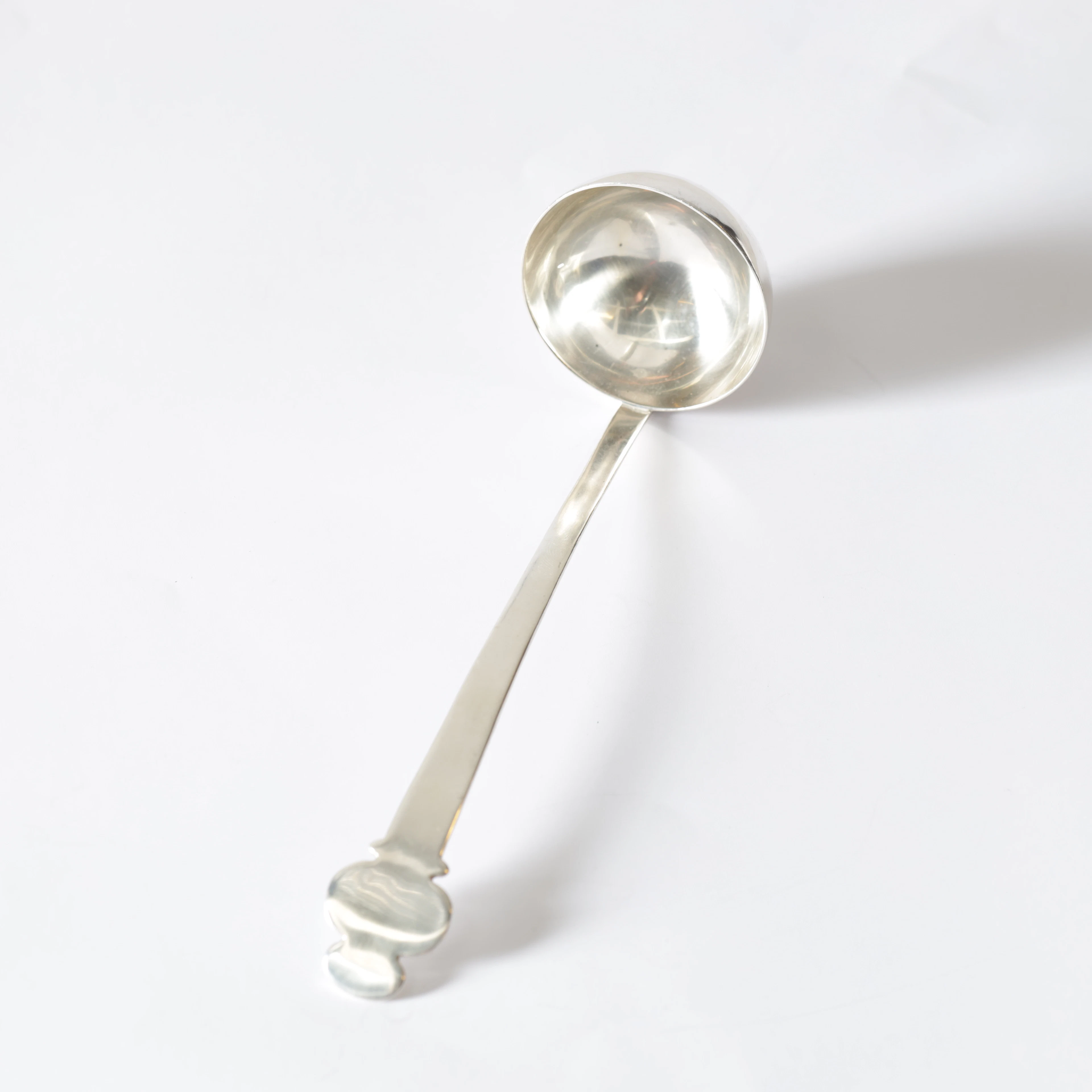 ANNA-STINA ÅBERG. slev, sterlingsilver, Nyköping, 1974. Totalvikt ca 67,8 gram.