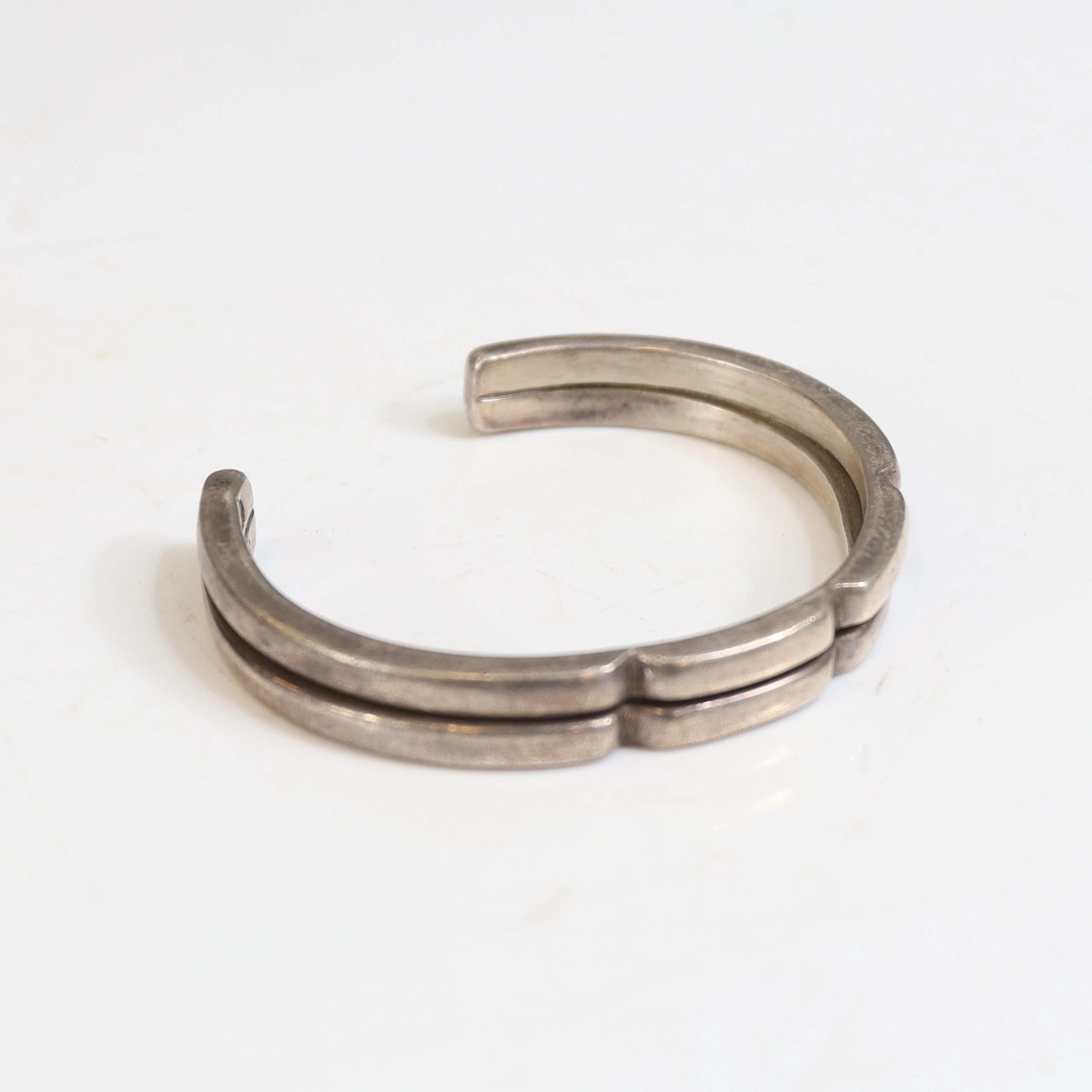 ARMBAND, silver, Mexico, 1900-tal. Totalvikt 48,5 gram.