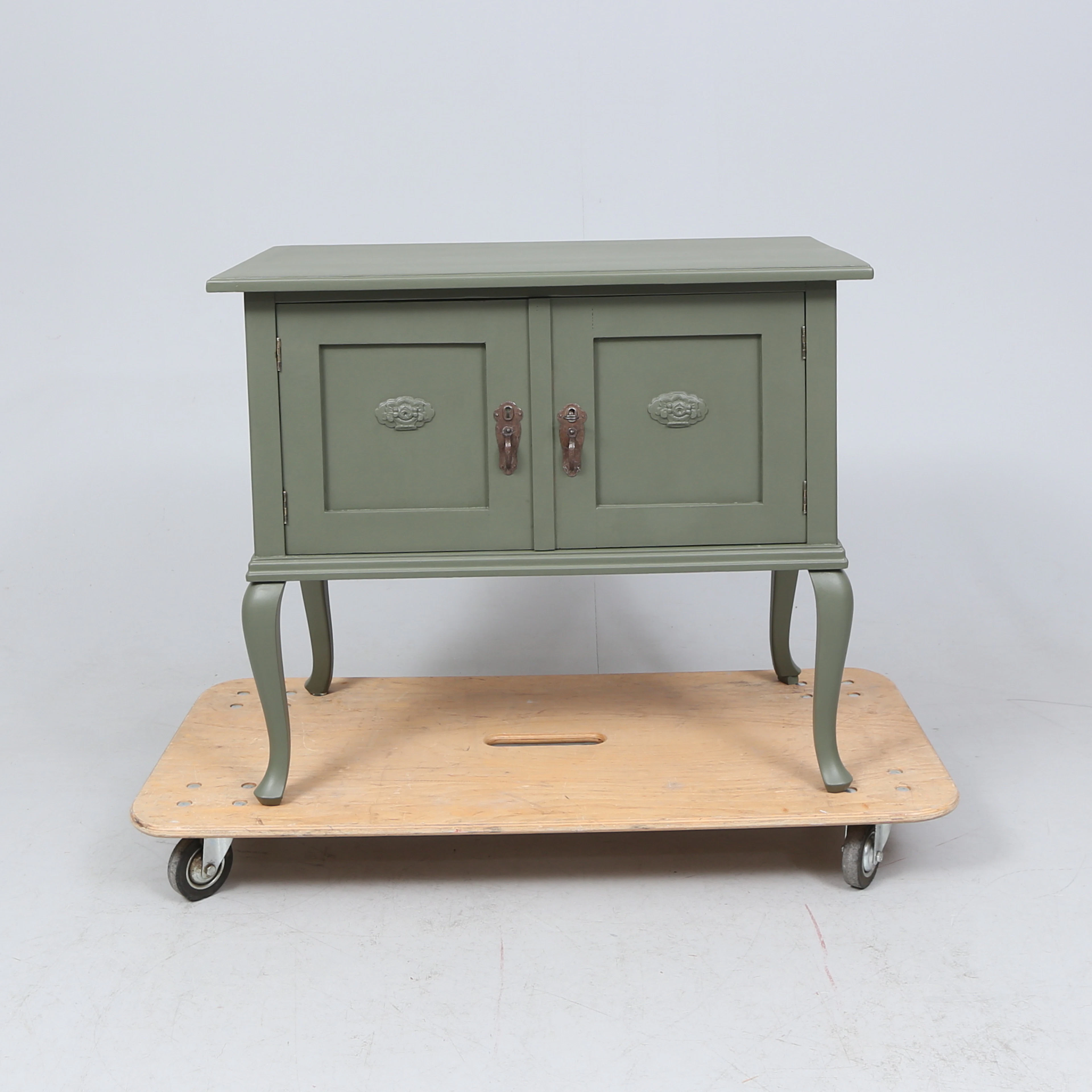 SIDEBOARD, bemålat, 1930-tal.
