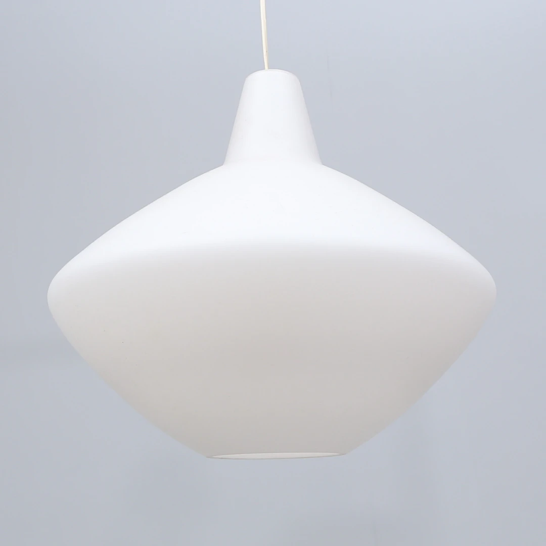 LISA JOHANSSON-PAPE. "Onion lamp", opalinglas, Asea.