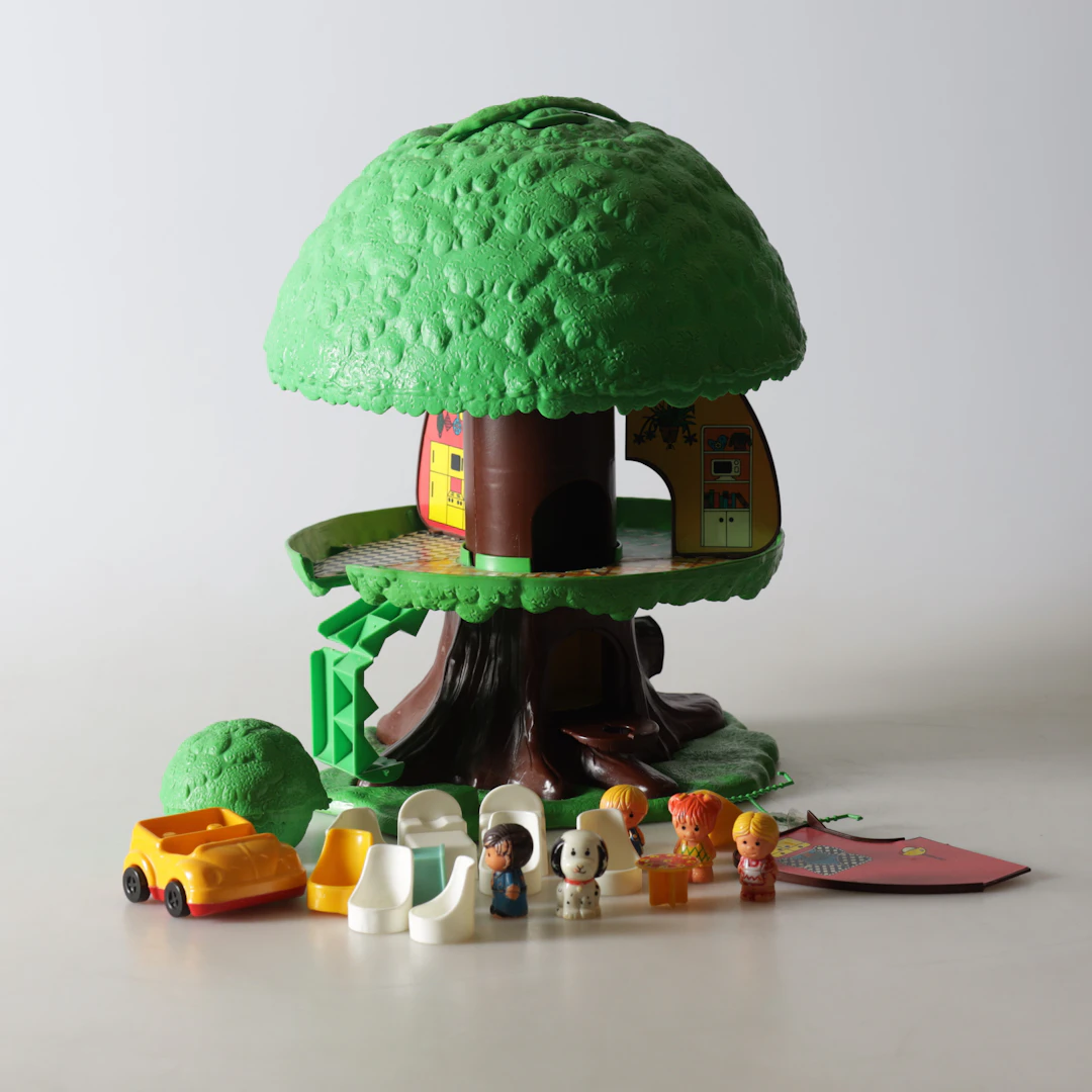 LEKSAKSHUS, med tillbehör, "Kenner Tree House", 1900-talets sista kvartal.